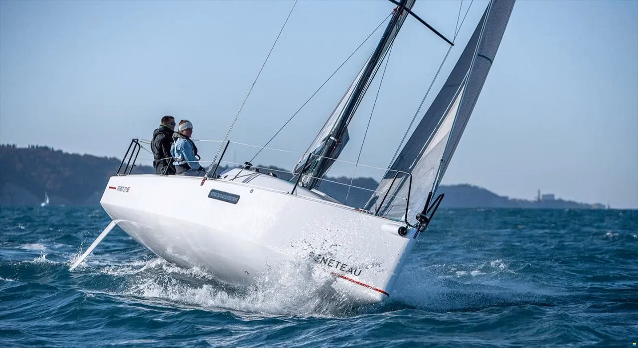 2025 Beneteau First 27 SE 