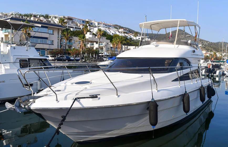 2001 Astondoa 39 Fly