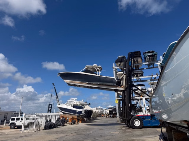 2016 Sailfish 275 DC 