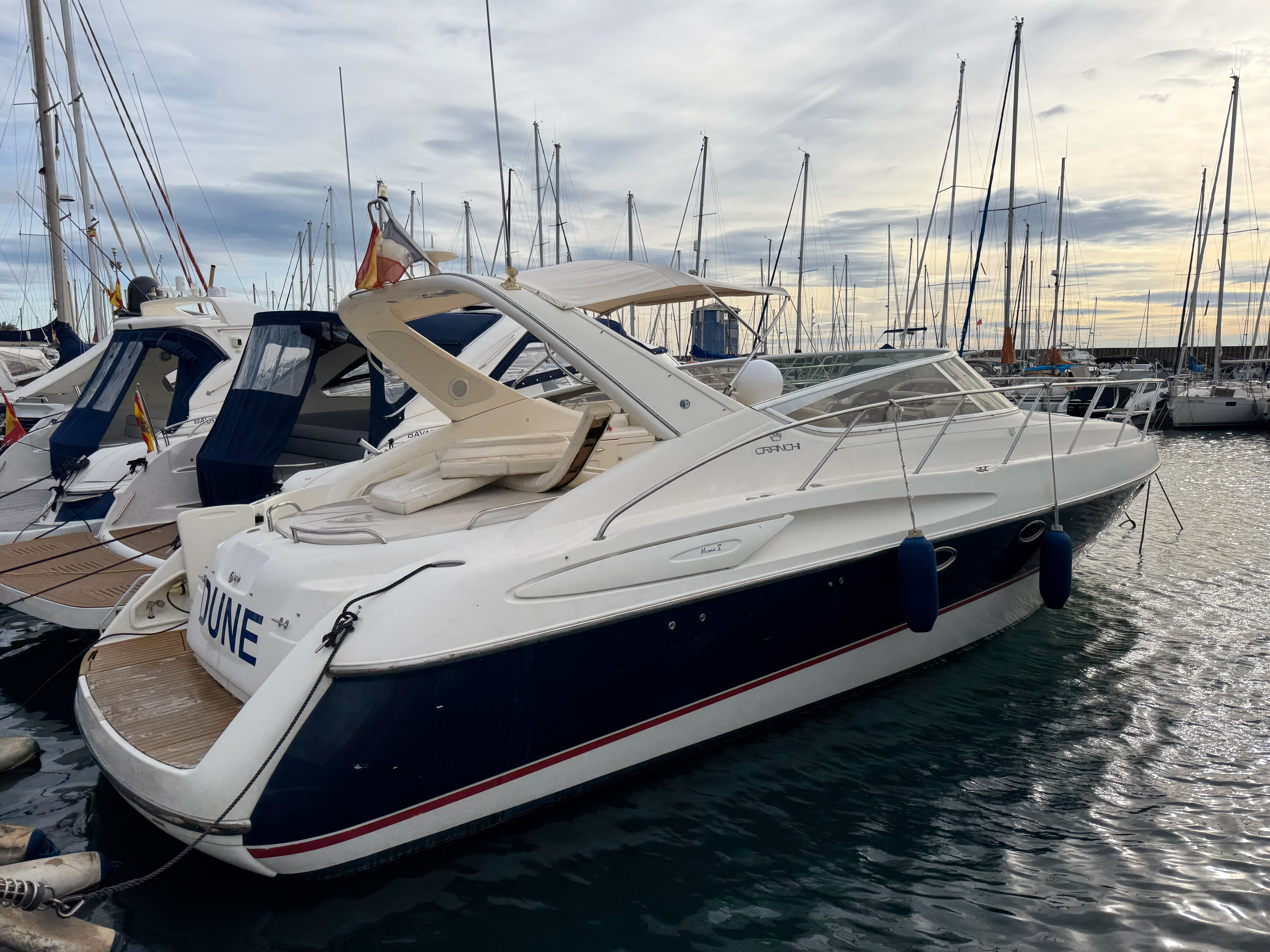 1999 Cranchi Endurance 39 