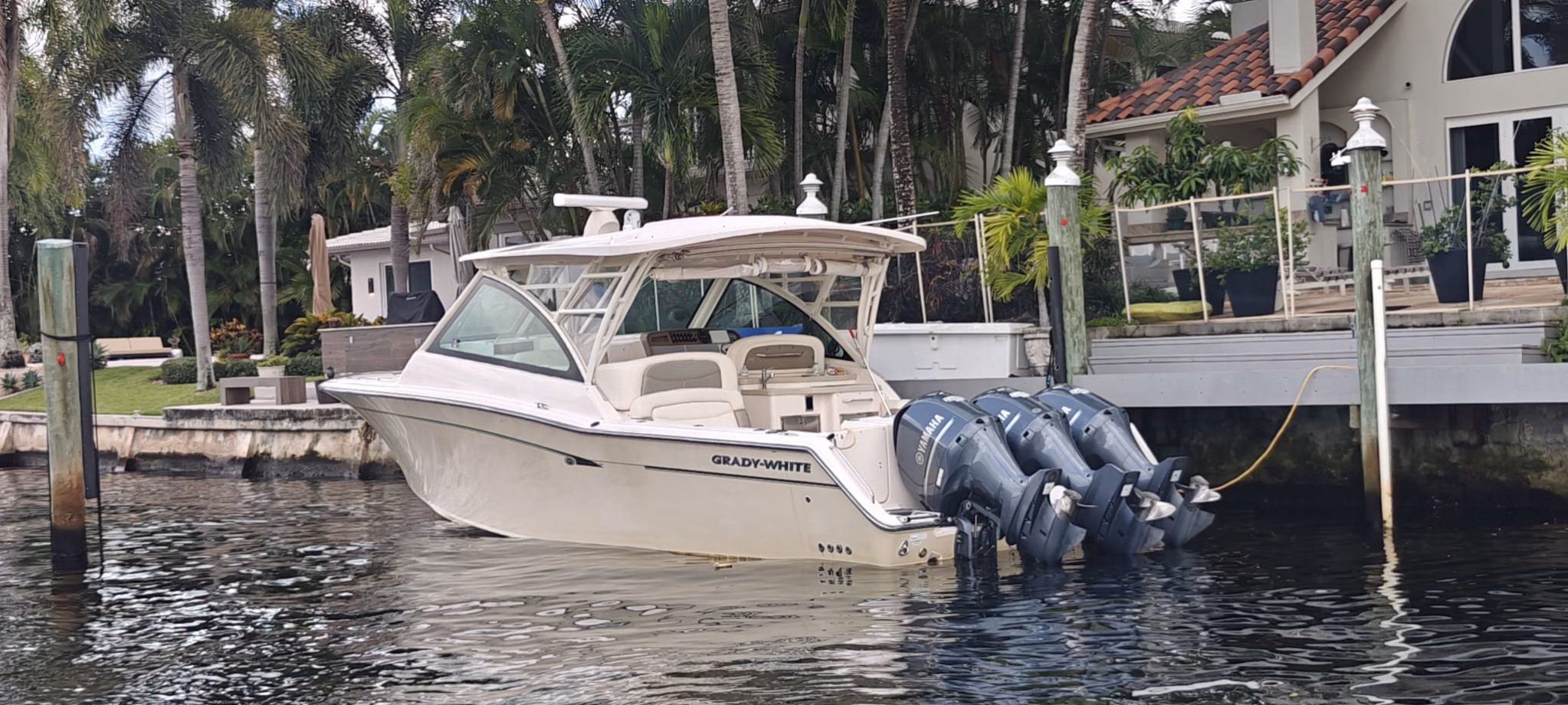 2014 Grady-White Boats Freedom 375