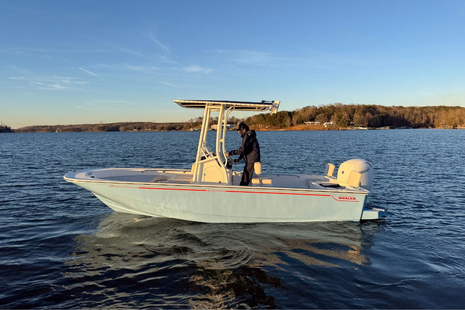 2026 Boston Whaler 190 Montauk