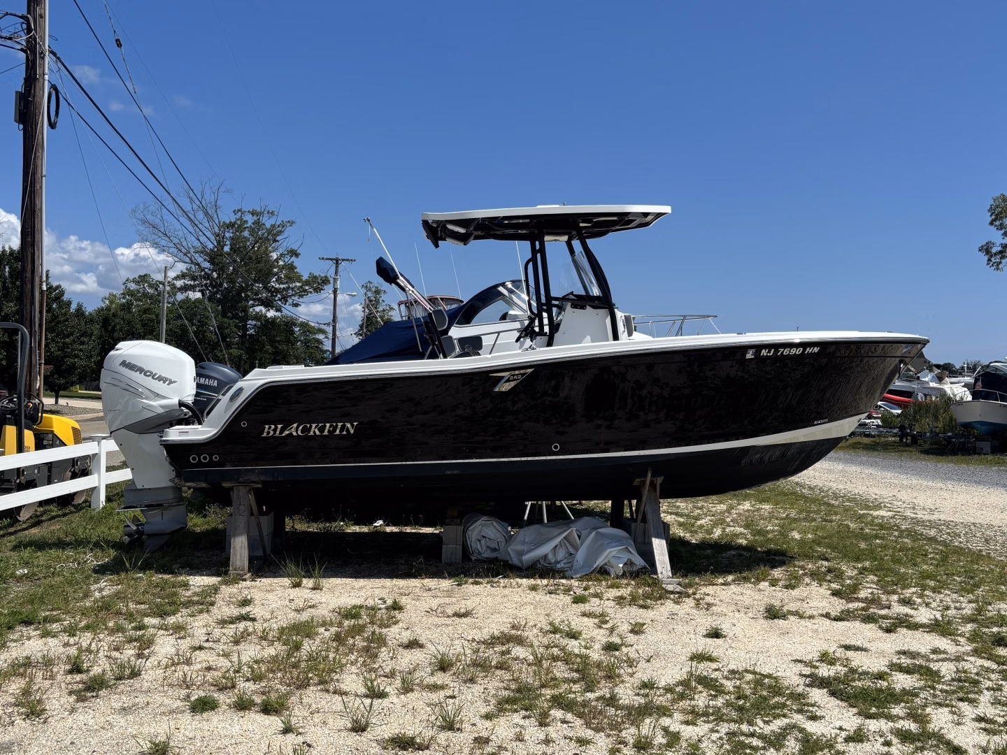 2020 Blackfin Boats 242CC 