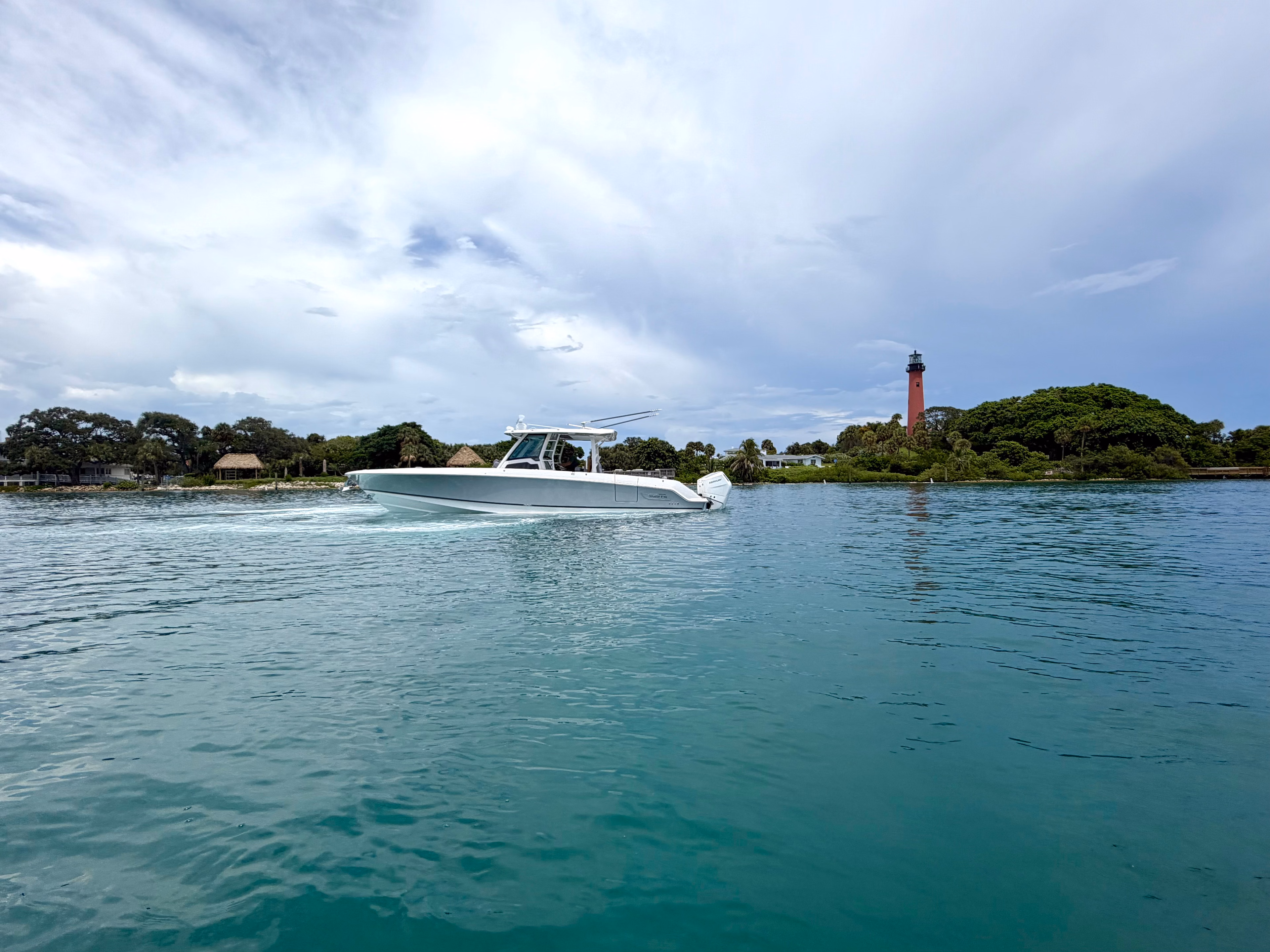 2026 Boston Whaler 380 Outrage