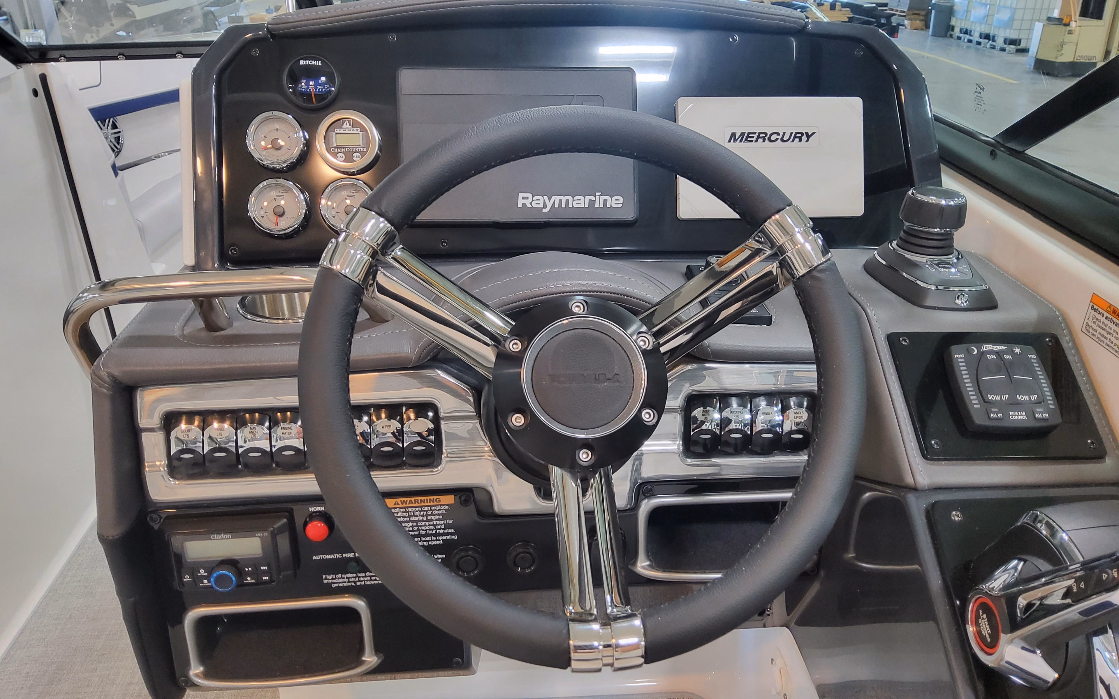 2026 Formula Boats 290 Bowrider 