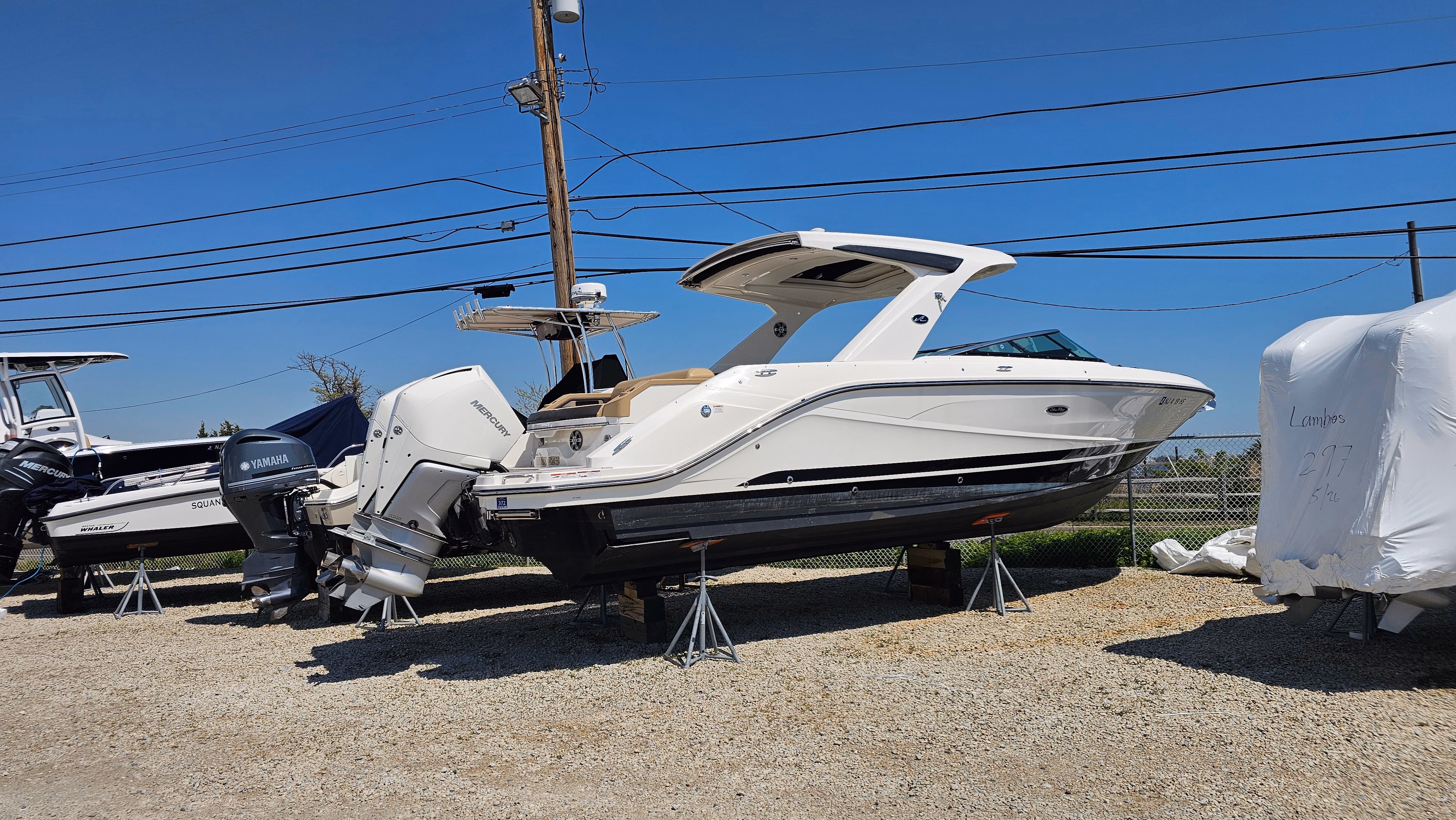 2023 Sea Ray SLX 310 Outboard