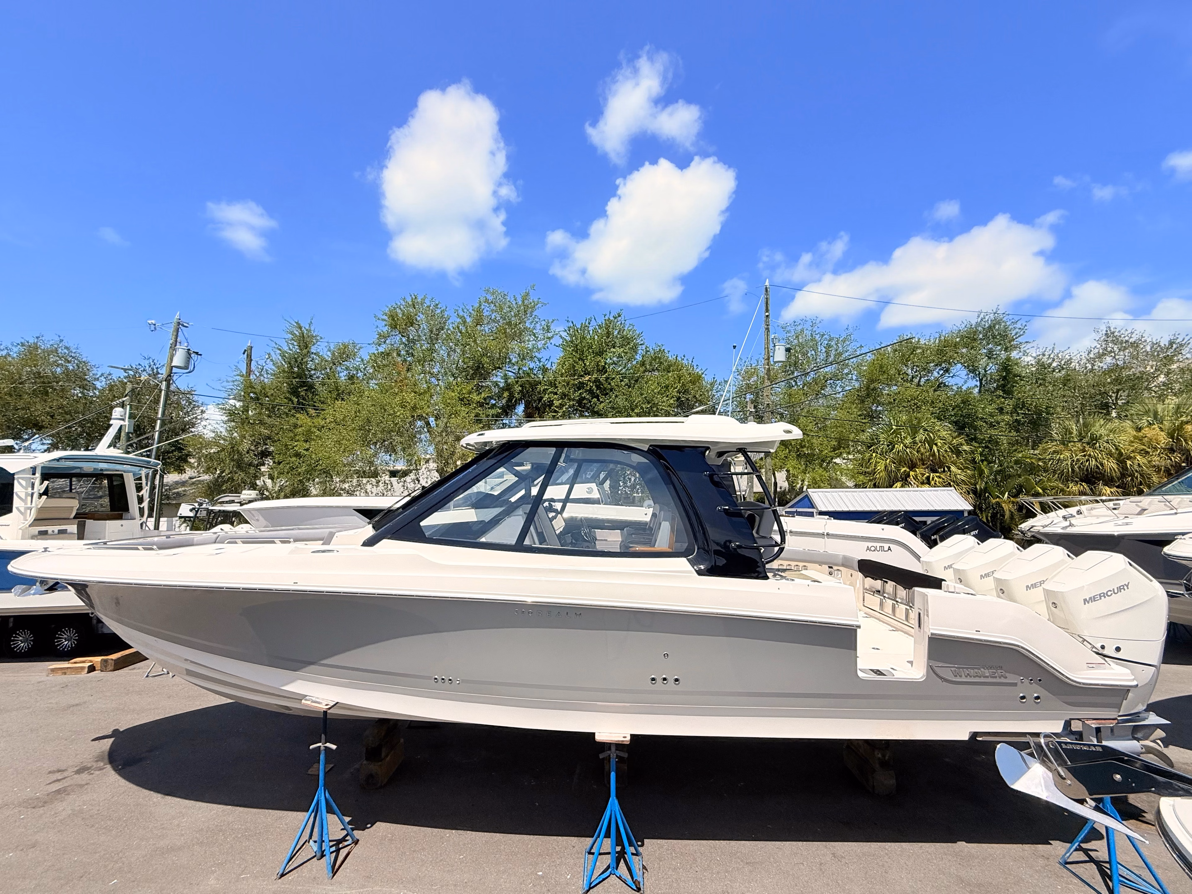 2026 Boston Whaler 380 Realm 