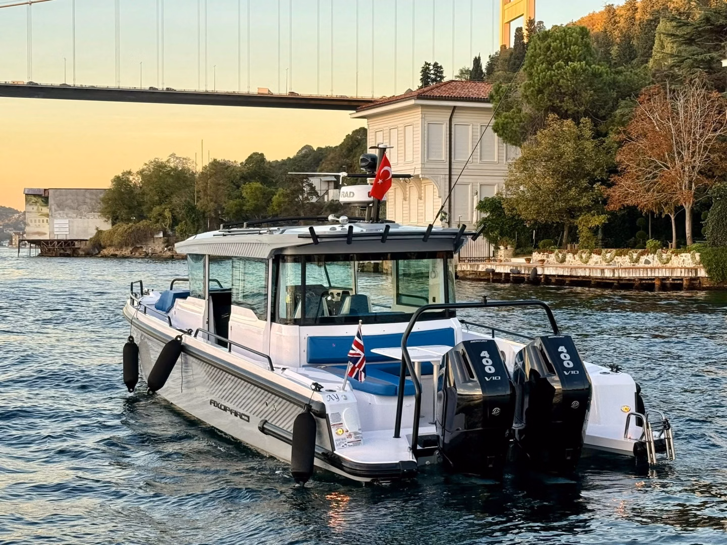 2026 Axopar 37 XC Cross Cabin