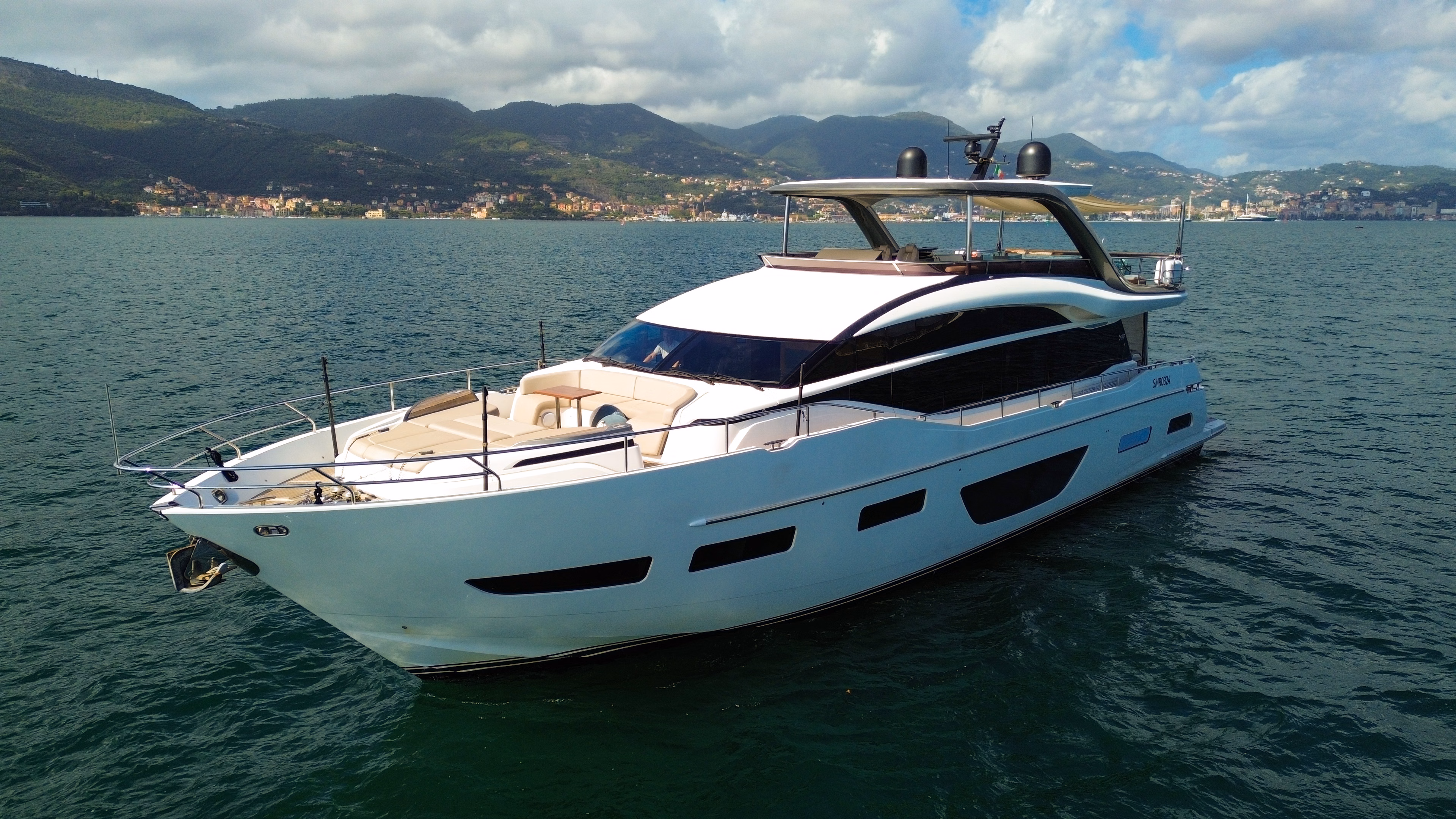 2020 Princess Yachts Y85
