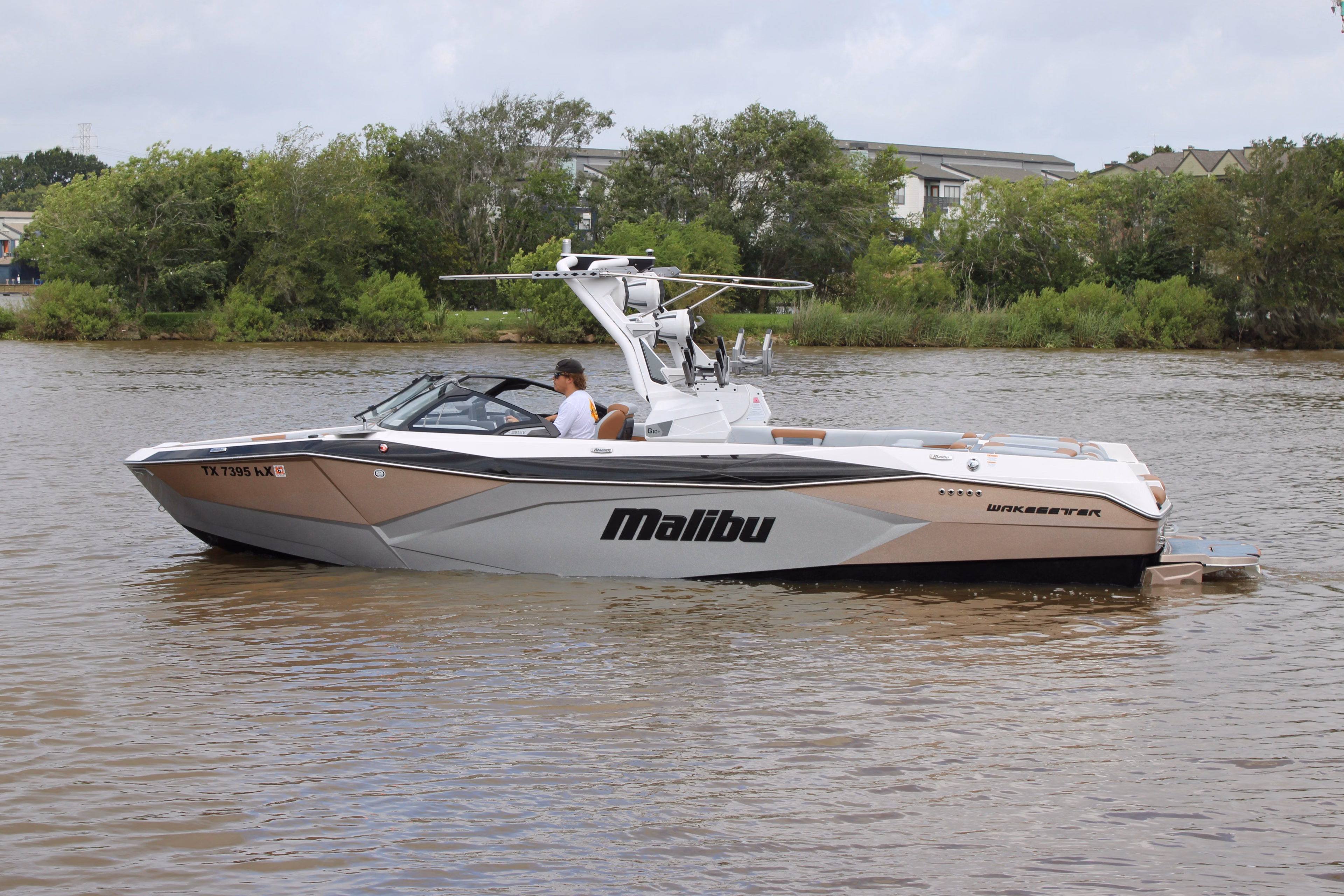 2024 Malibu Boats 26 LSV
