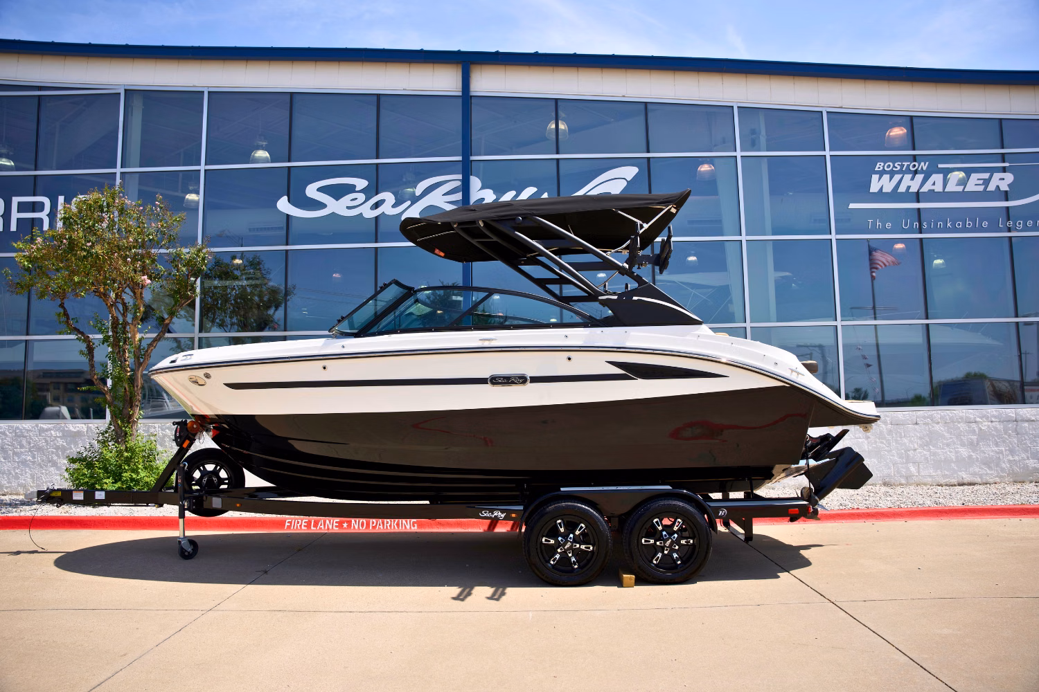 2026 Sea Ray SDX 230 Surf