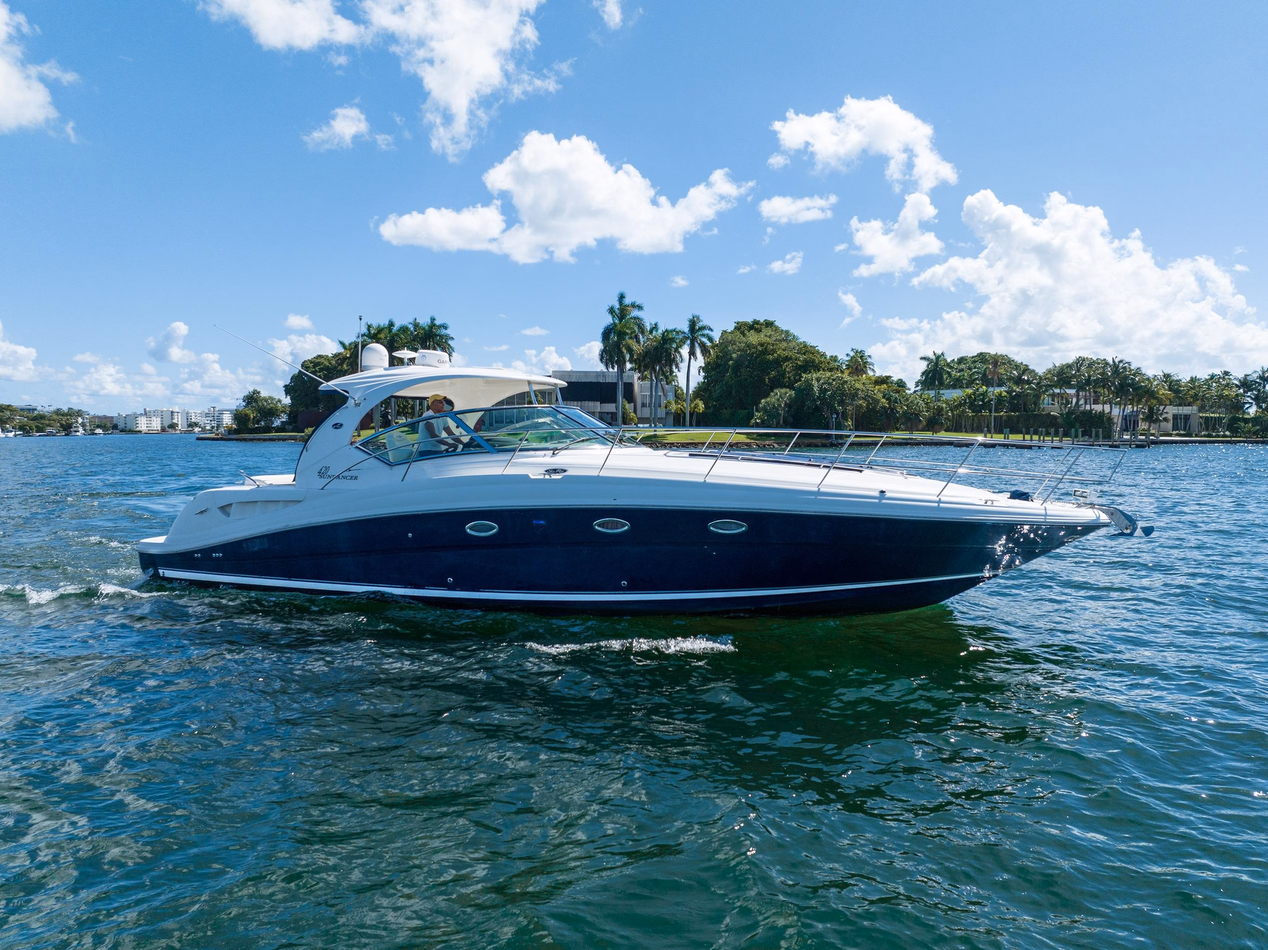 2004 Sea Ray 420 Sundancer 