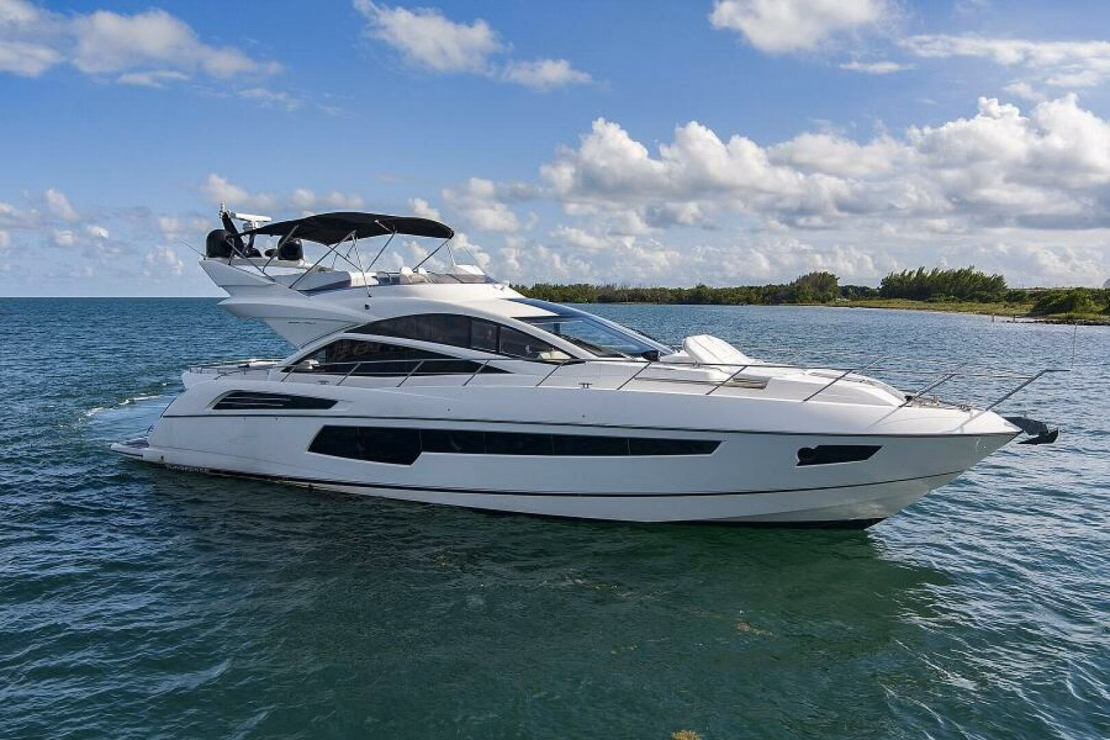 2015 Sunseeker 68 Sport Yacht