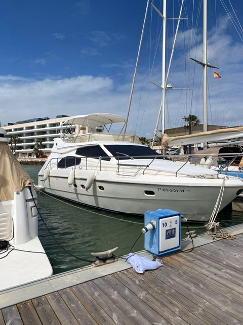 2003 Ferretti Yachts 480