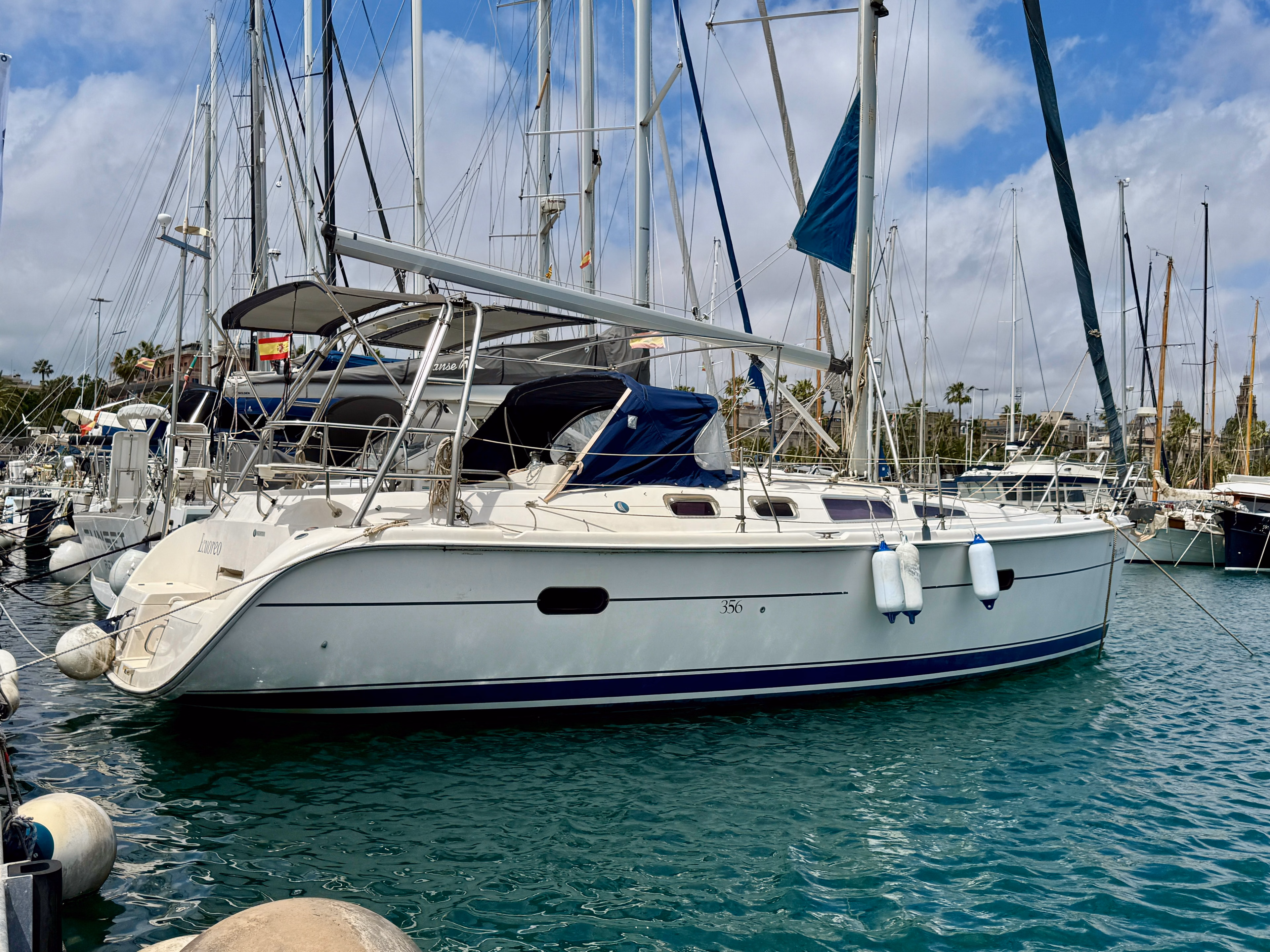 2004 Hunter 356 