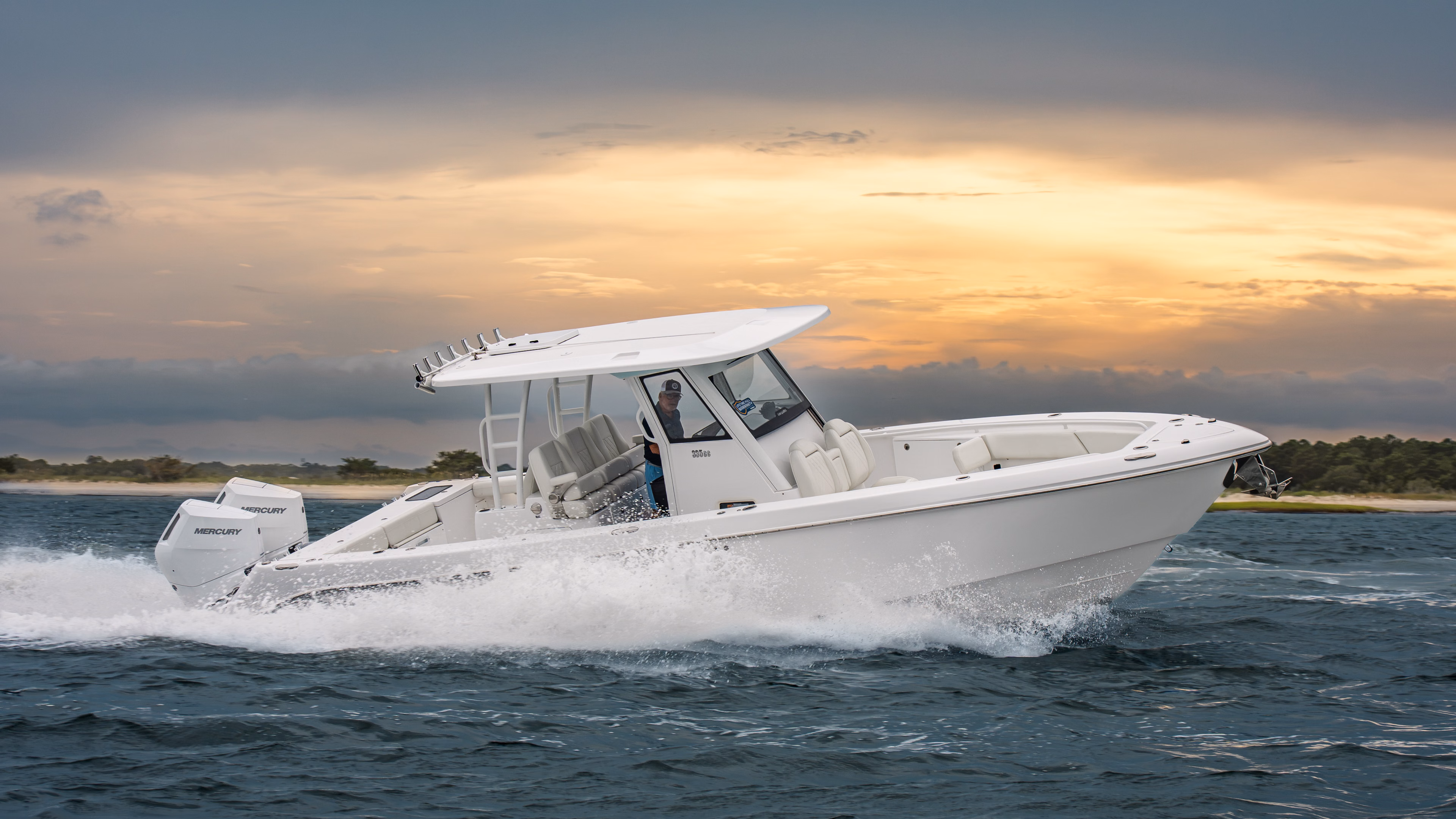 2026 Everglades Boats 335CC