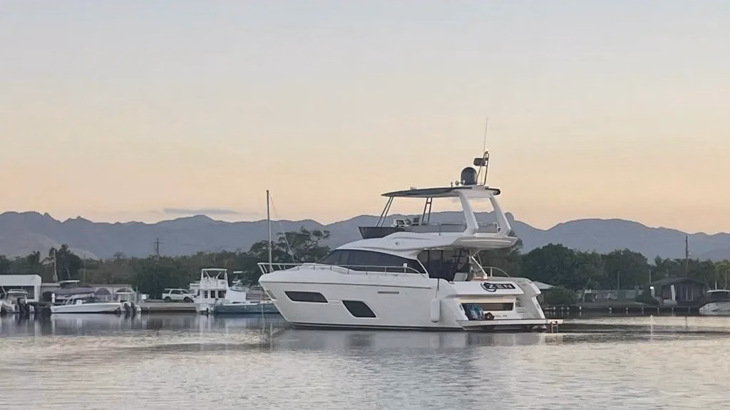 2016 Ferretti Yachts 550 