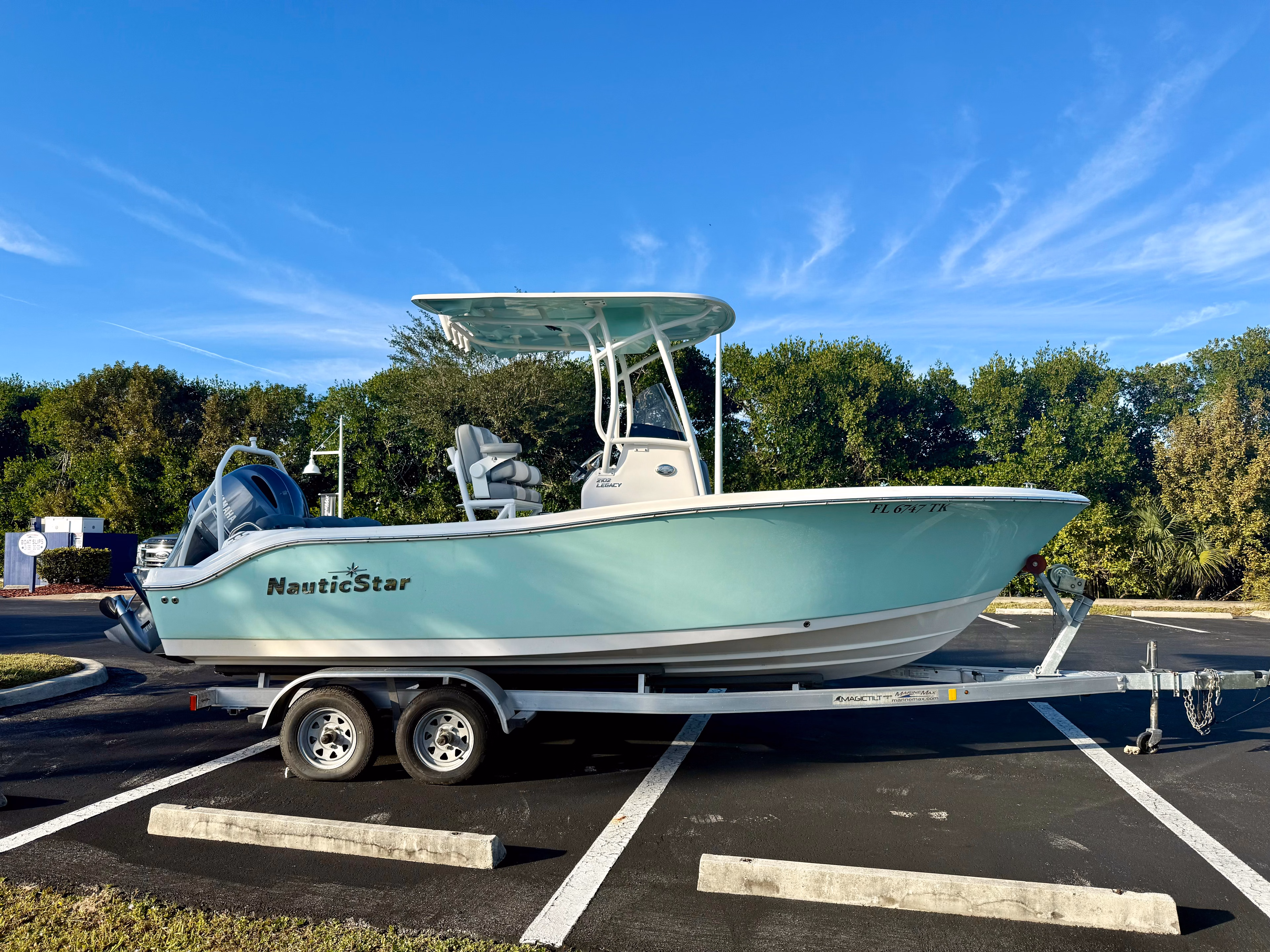 2023 NauticStar Boats 2102 Legacy