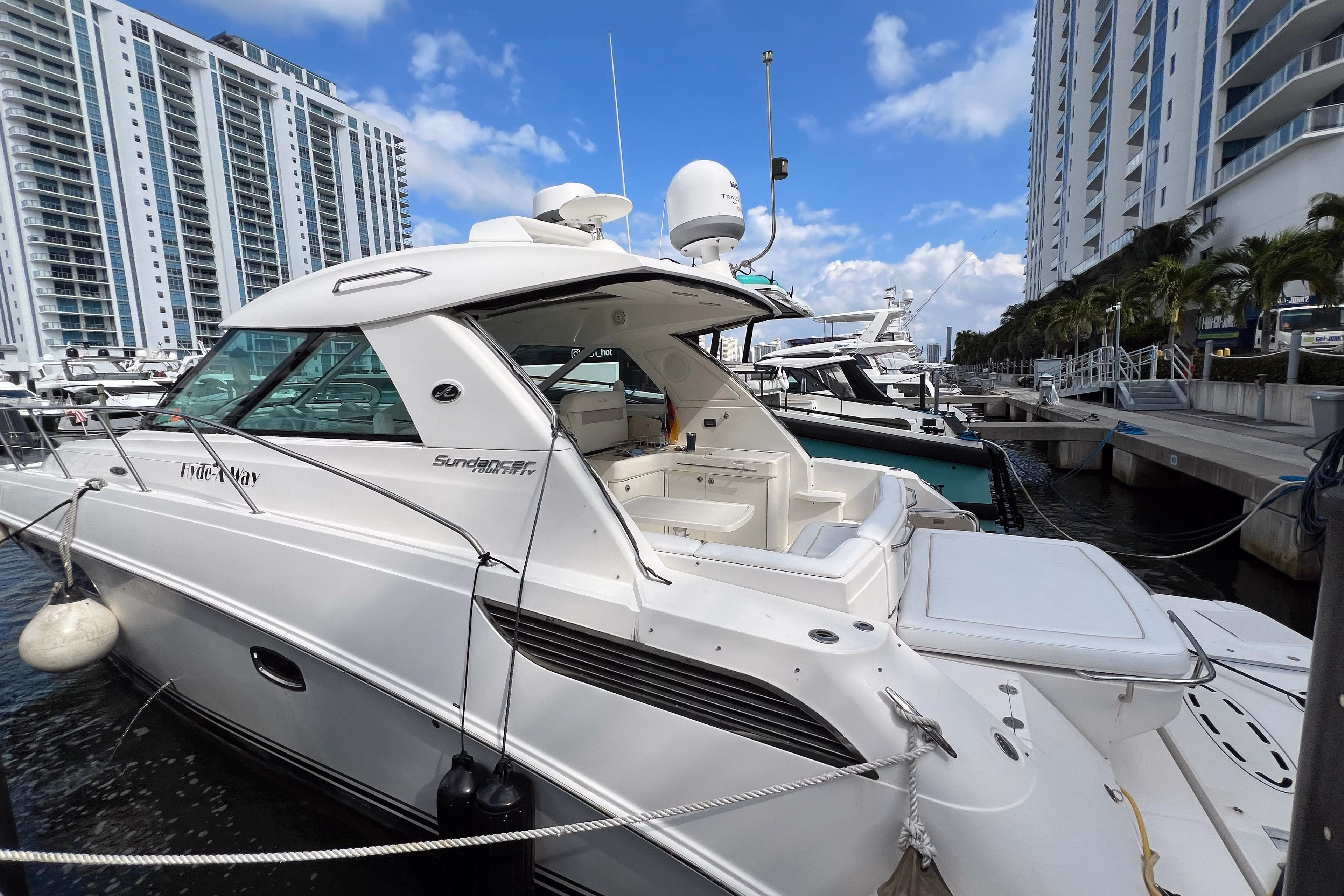 2010 Sea Ray 450 Sundancer