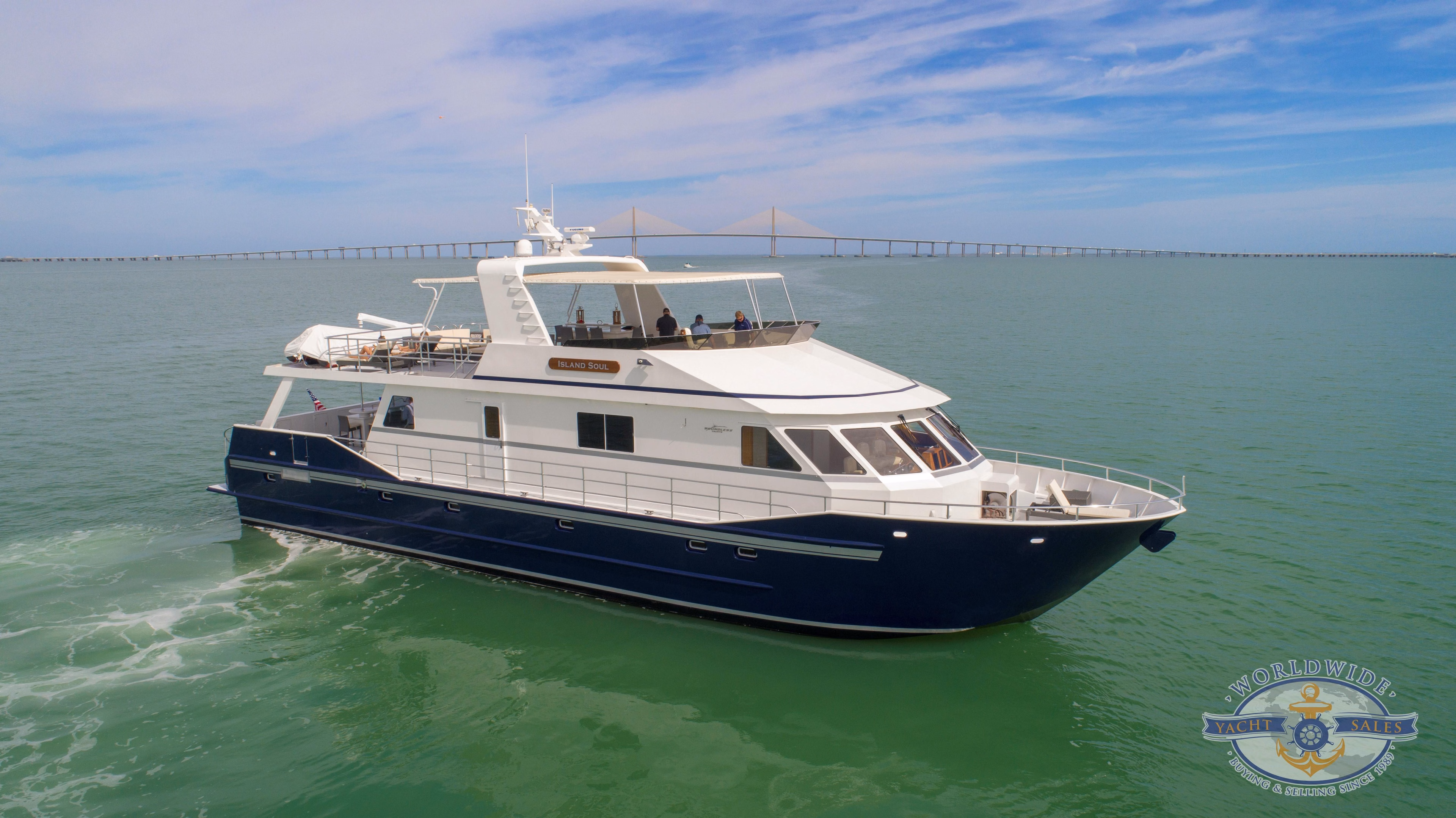 2009 Custom Flybridge Motoryacht 