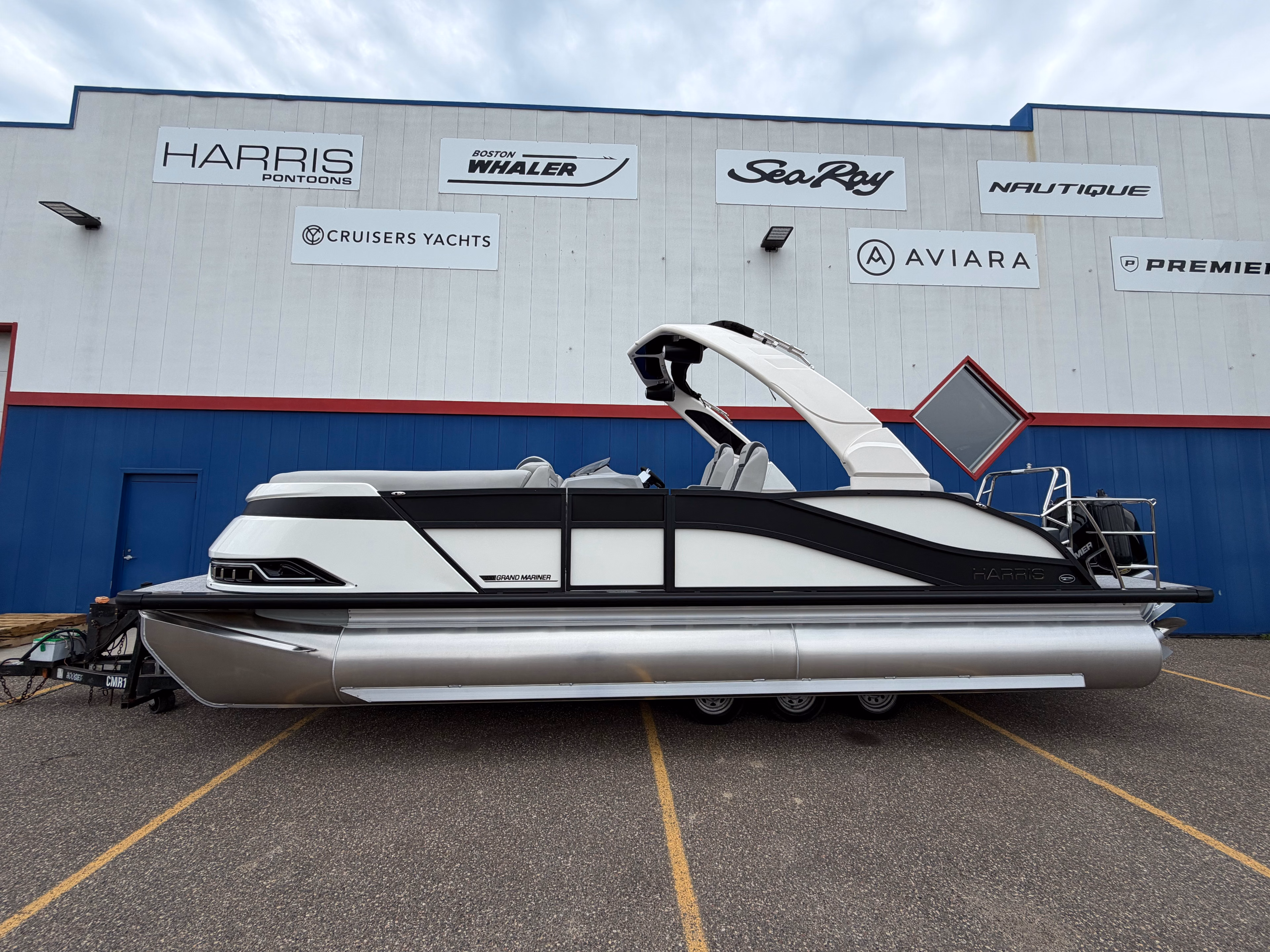2026 Harris 230 Grand Mariner
