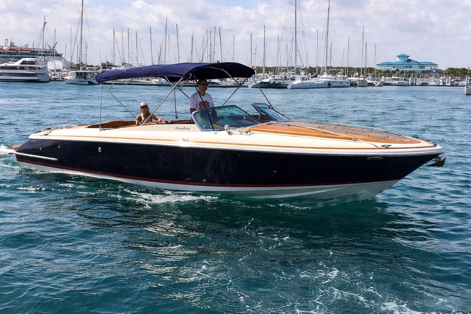 2013 Chris-Craft Corsair 32