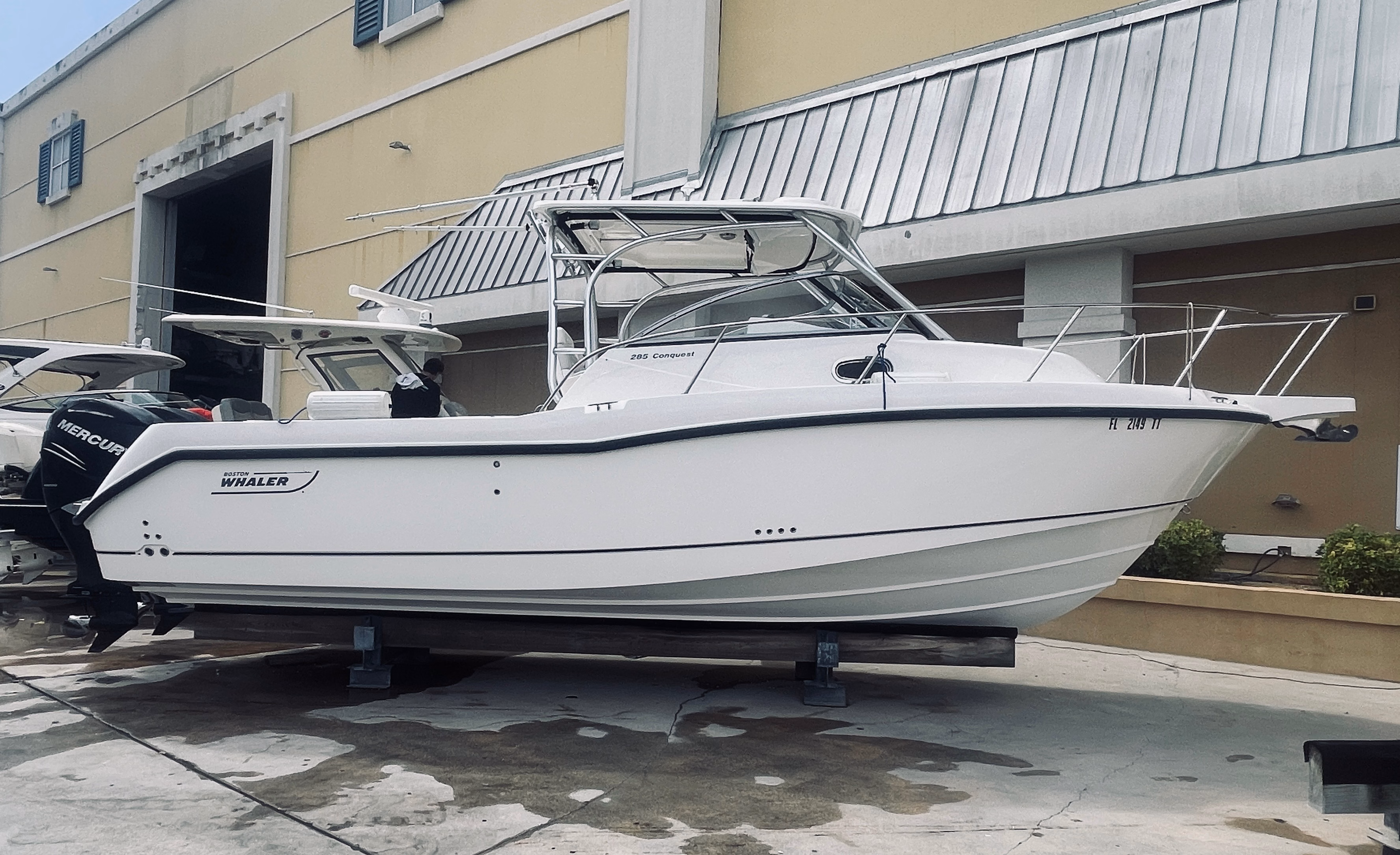 2008 Boston Whaler 285 Conquest 
