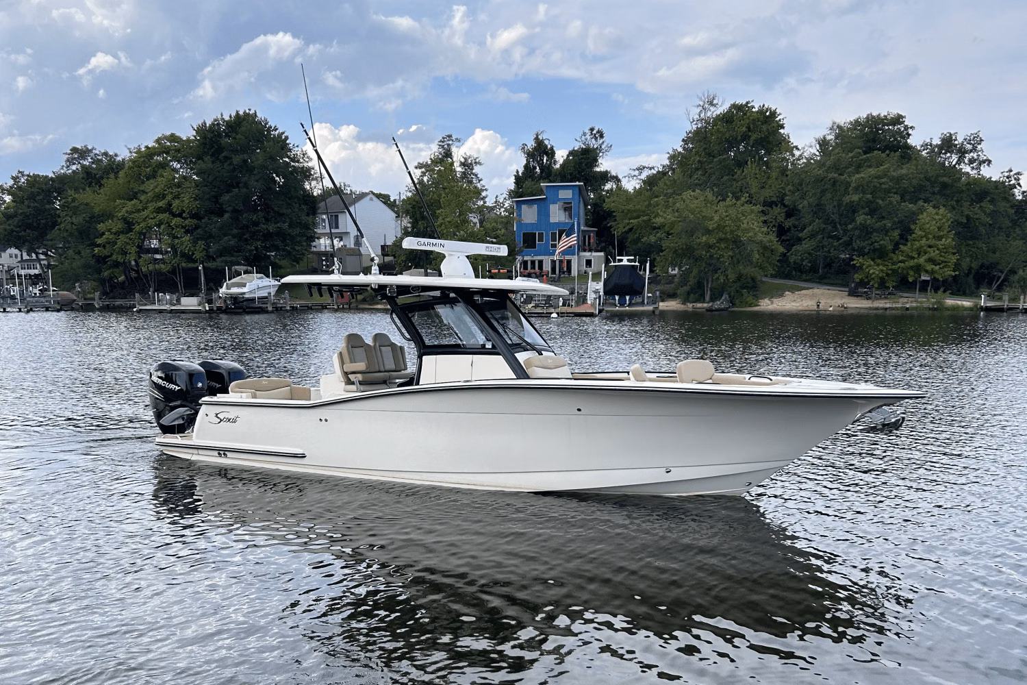 2023 Scout Boats 305 LXF 