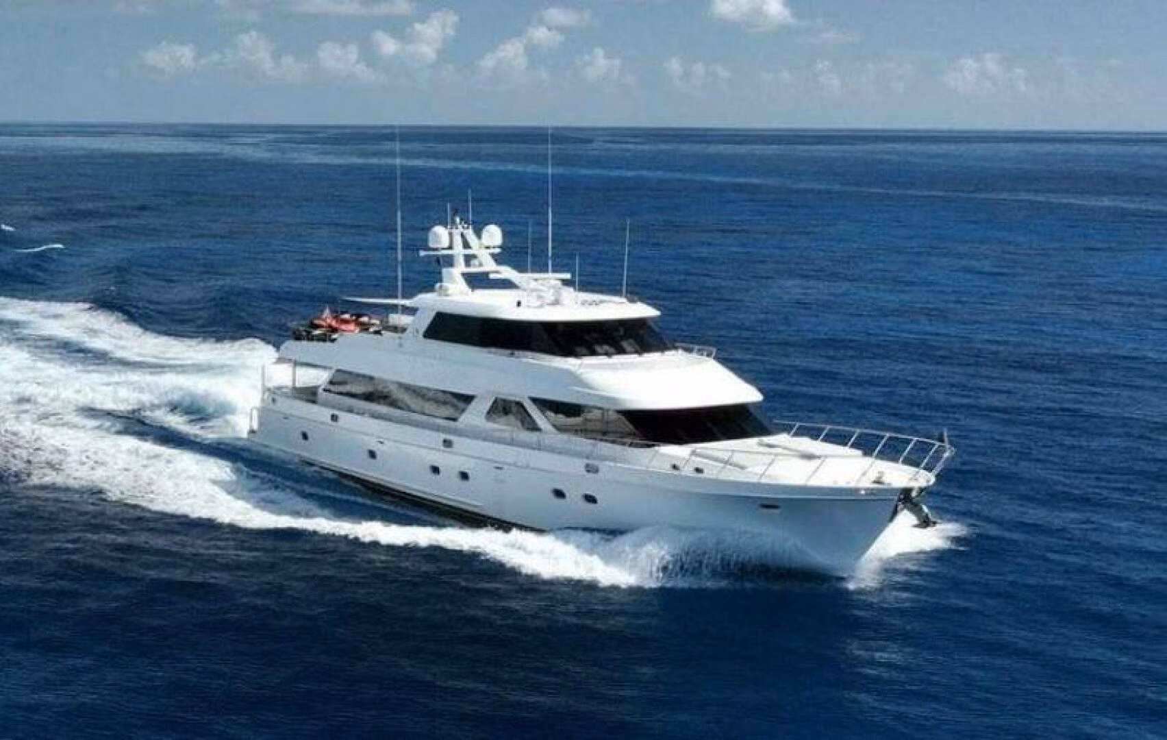 2008 Ocean Alexander 100 Skylounge Megayacht 