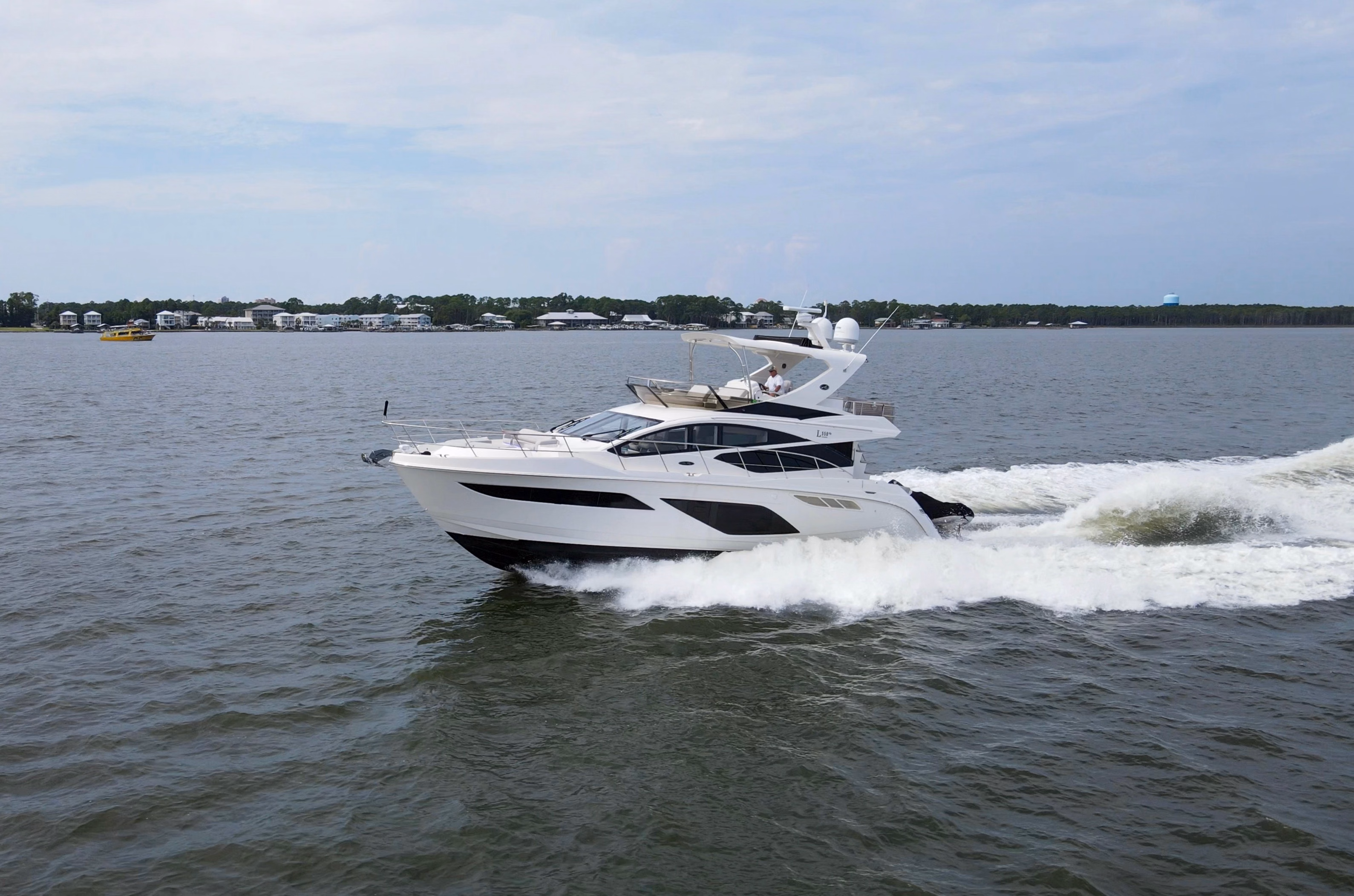 2018 Sea Ray L550