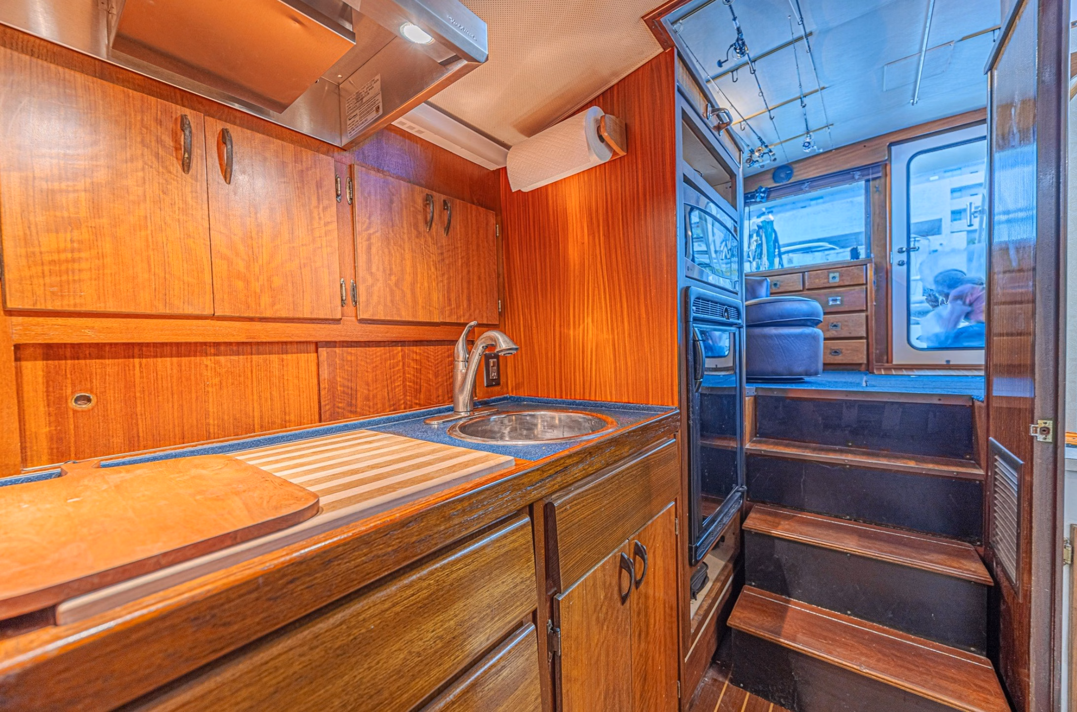 1973 Hatteras 36 Convertible