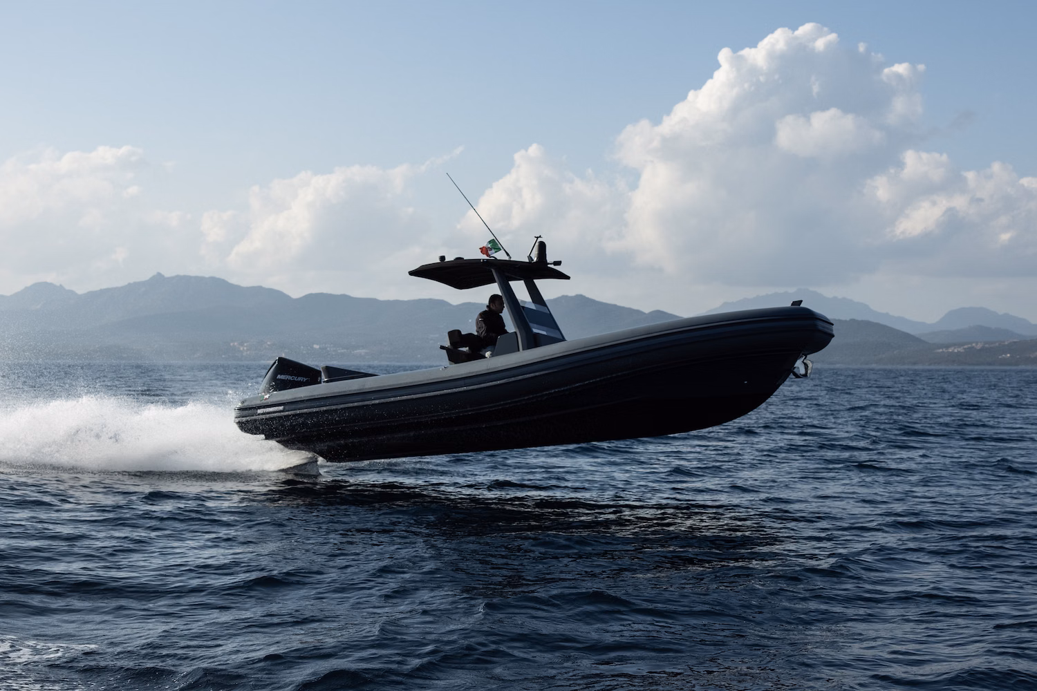 2025 Novamarine RH 800