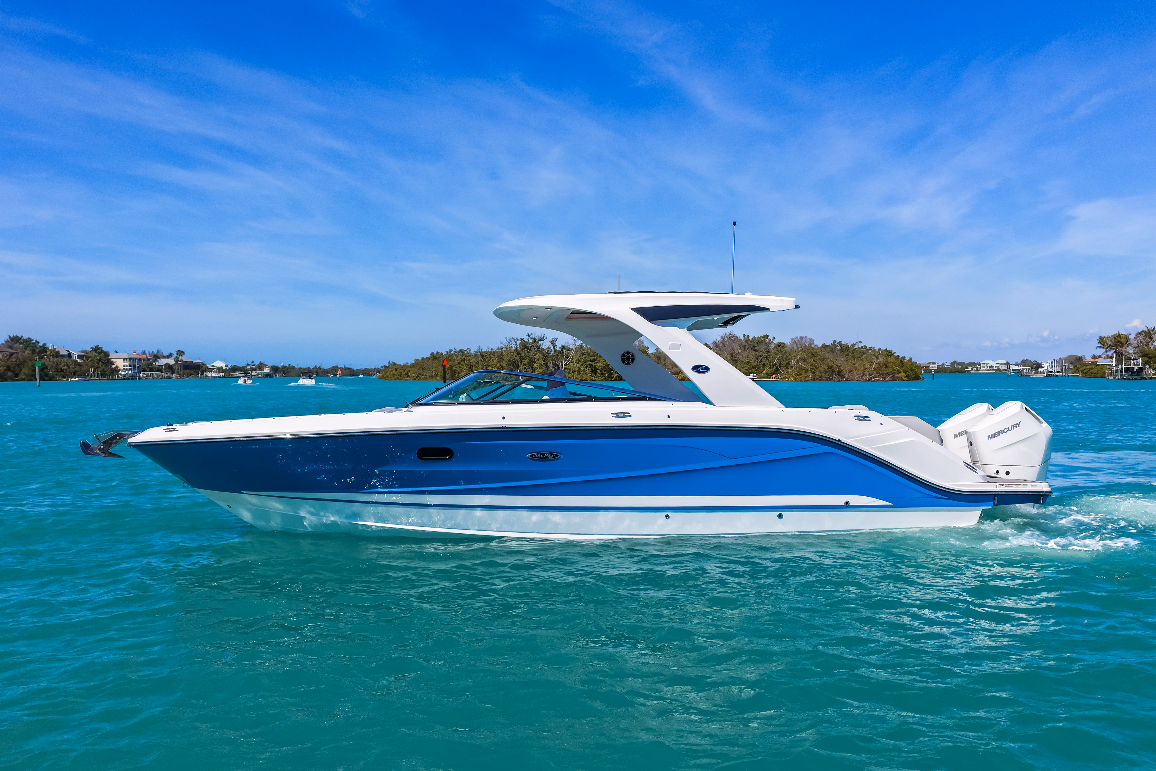 2026 Sea Ray SLX 310 Outboard 