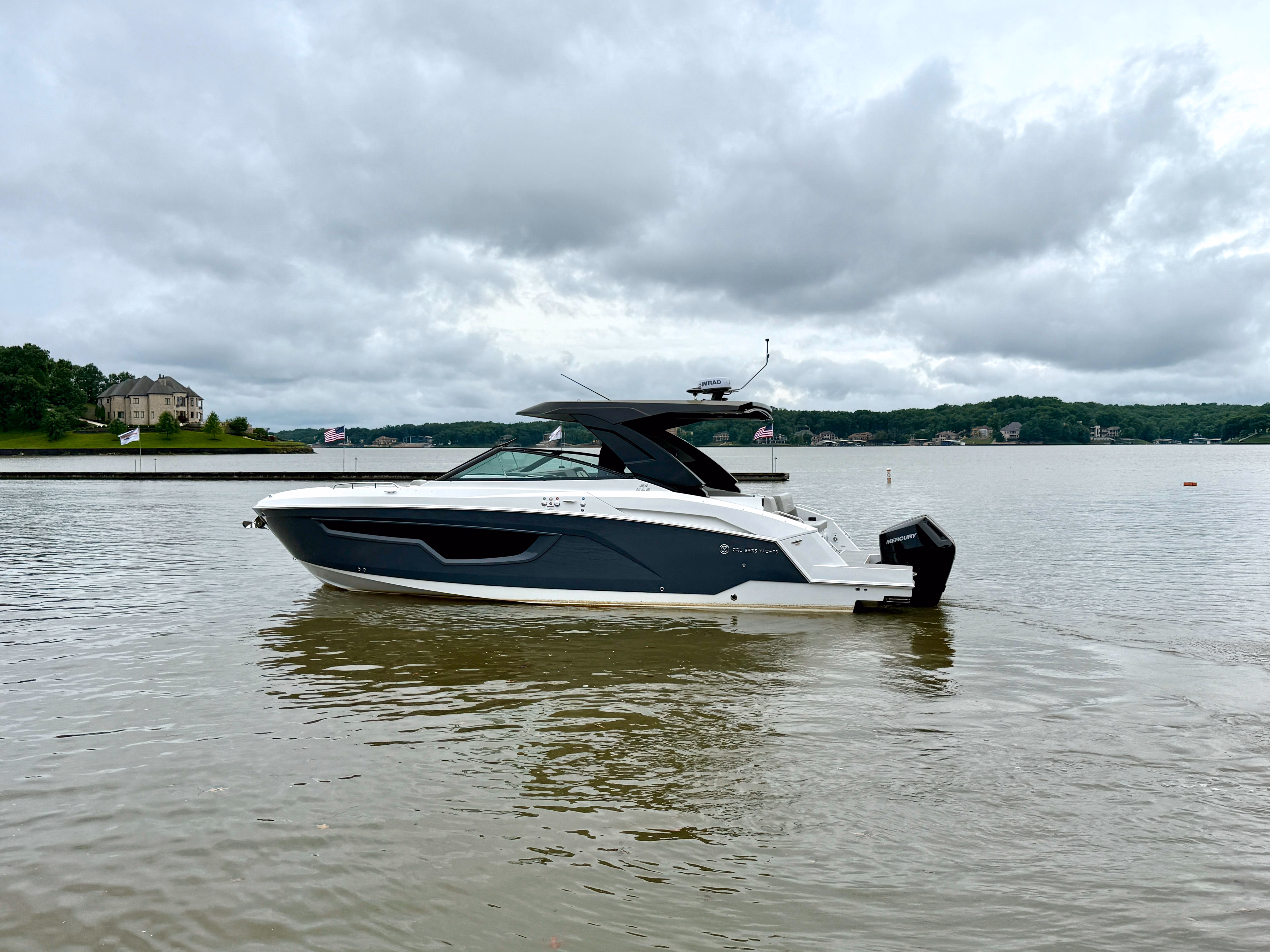 2026 Cruisers Yachts 34 GLS OB 