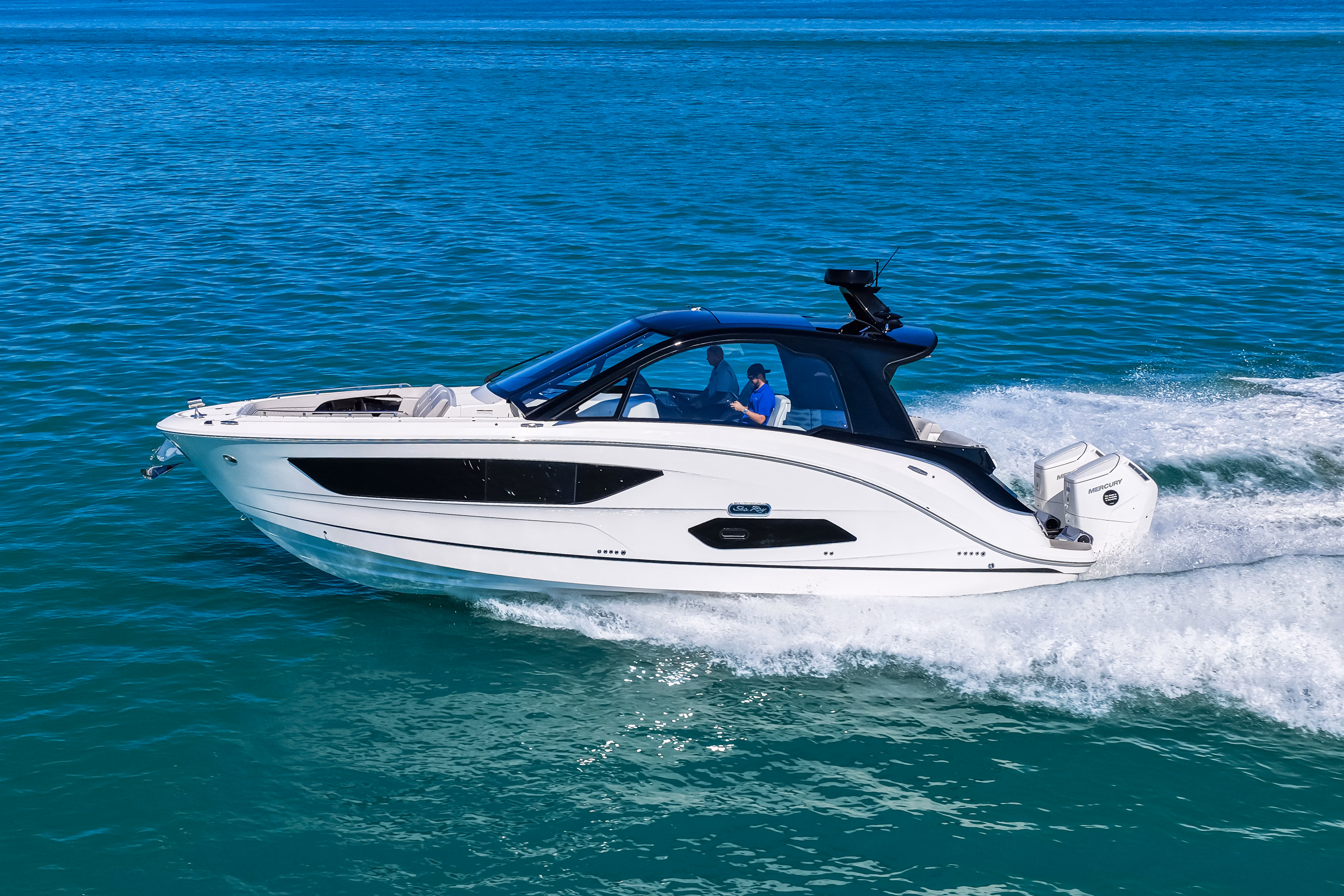 2026 Sea Ray Sundancer 370 Outboard