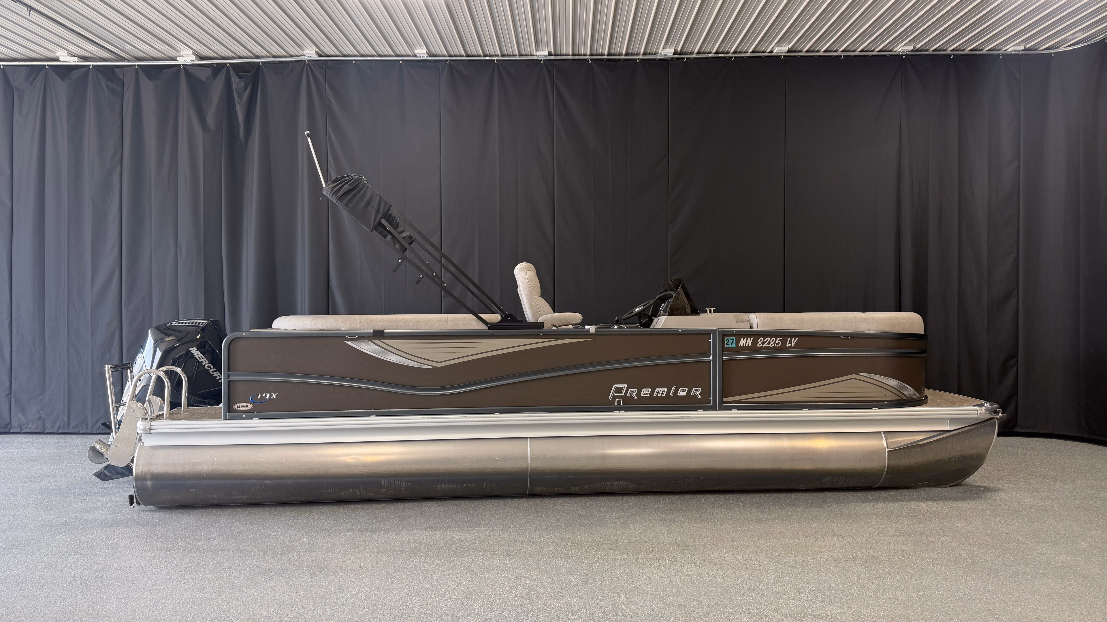 2019 Premier 230 Sunsation 