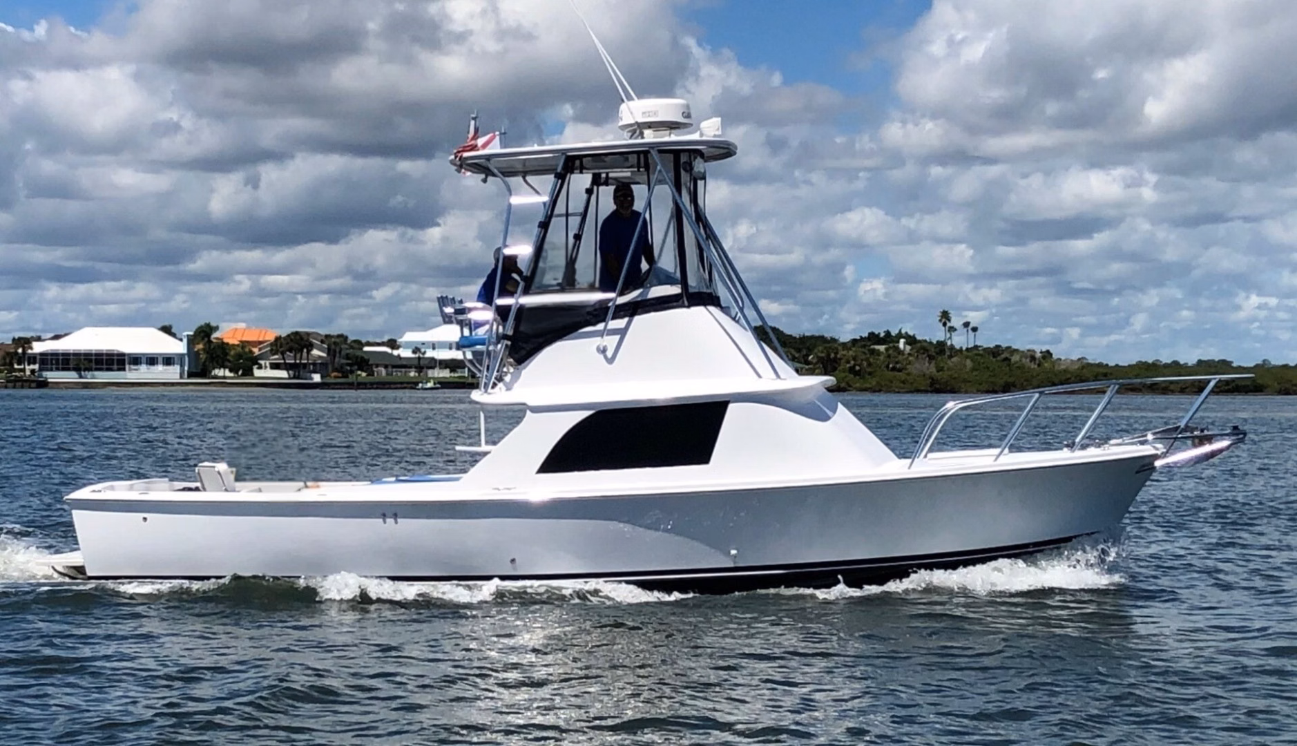 1976 Bertram 31 Flybridge Cruiser