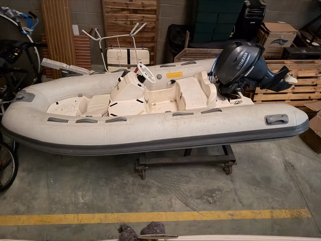 2012 Goldenship Venus 320 