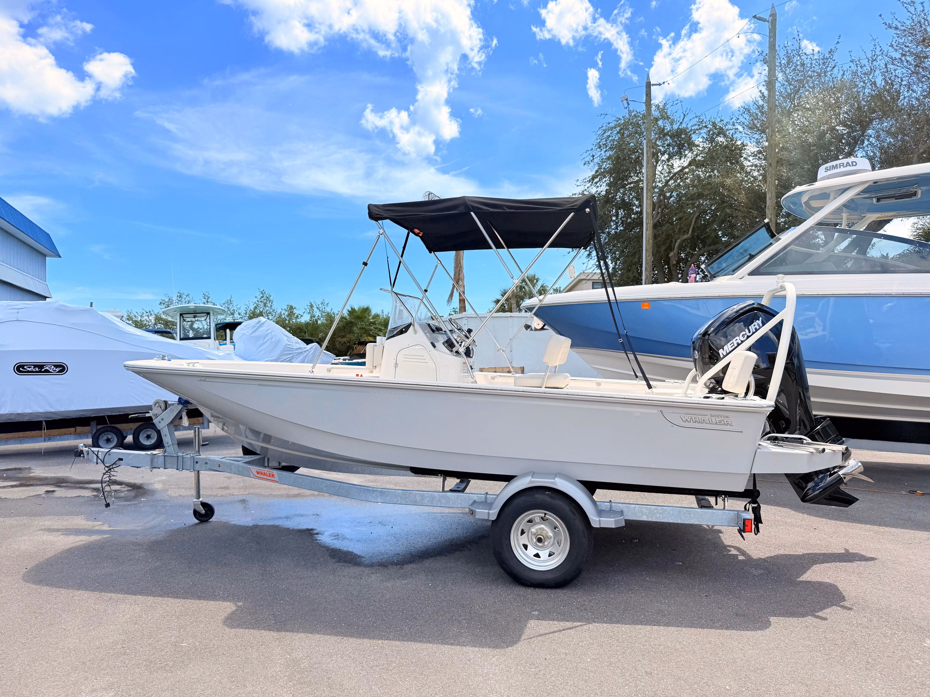 2027 Boston Whaler 170 Montauk