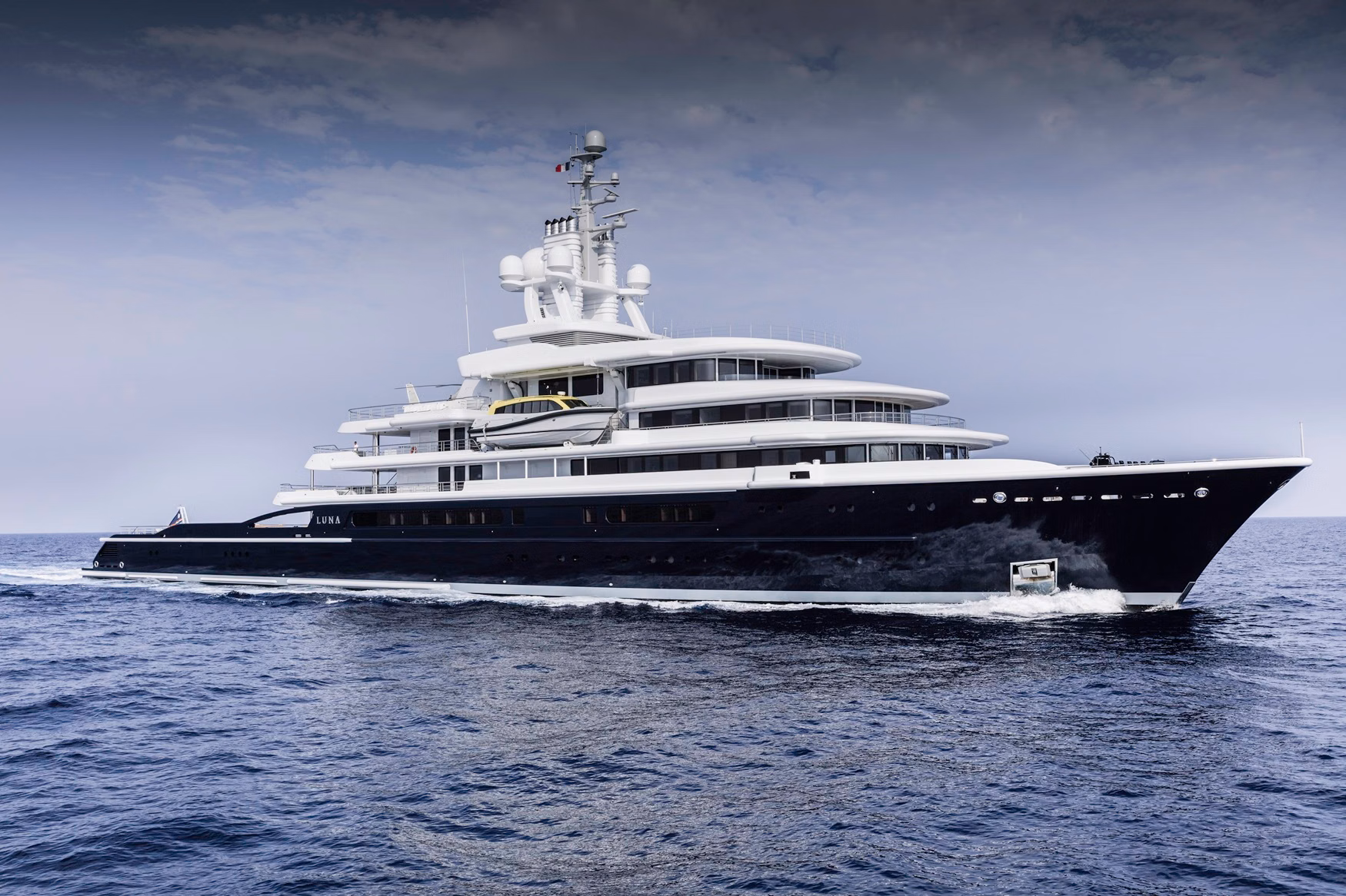 2010 Lloyd Werft Luna 