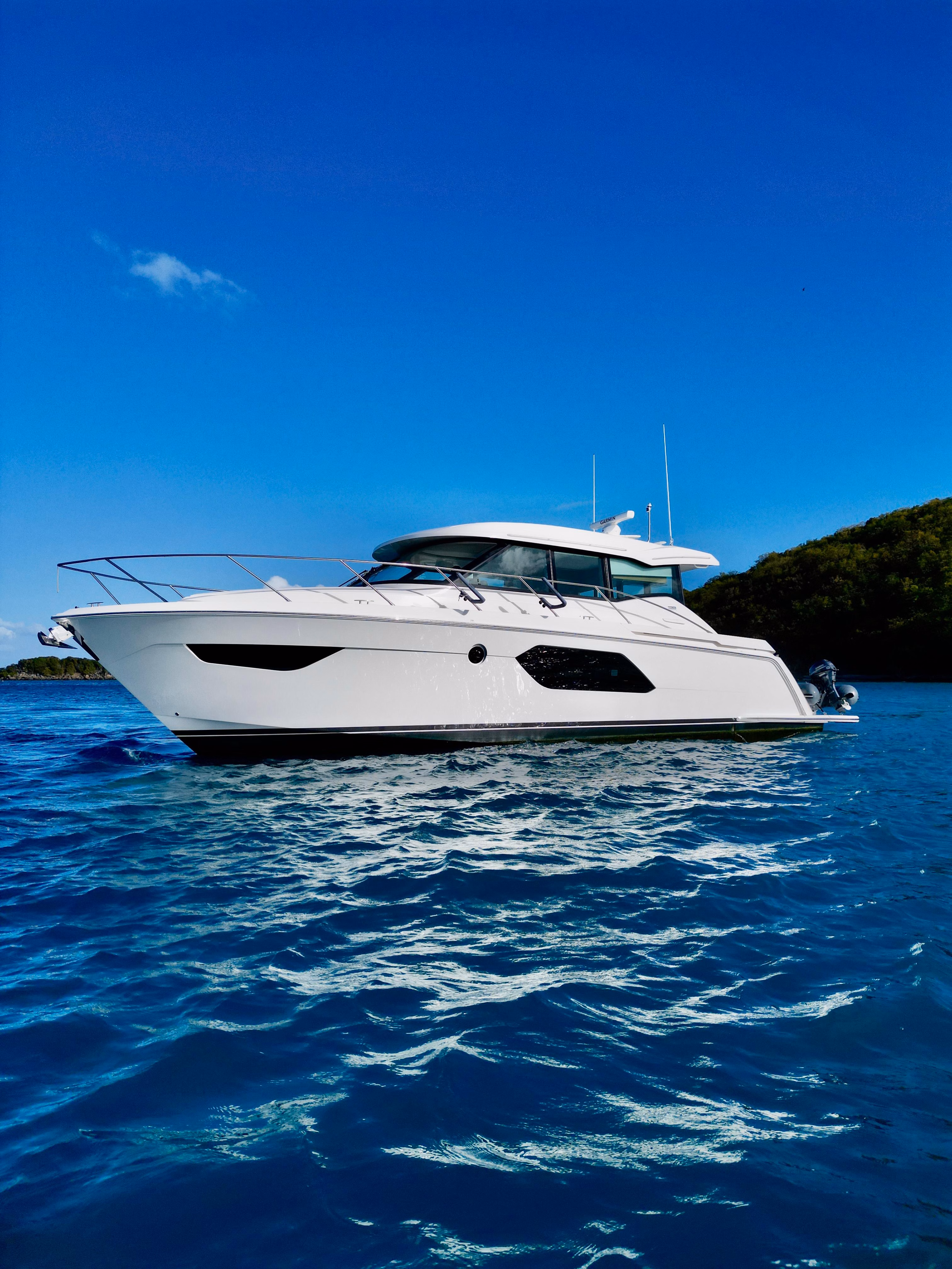 2023 Tiara Yachts C49 Coupe 