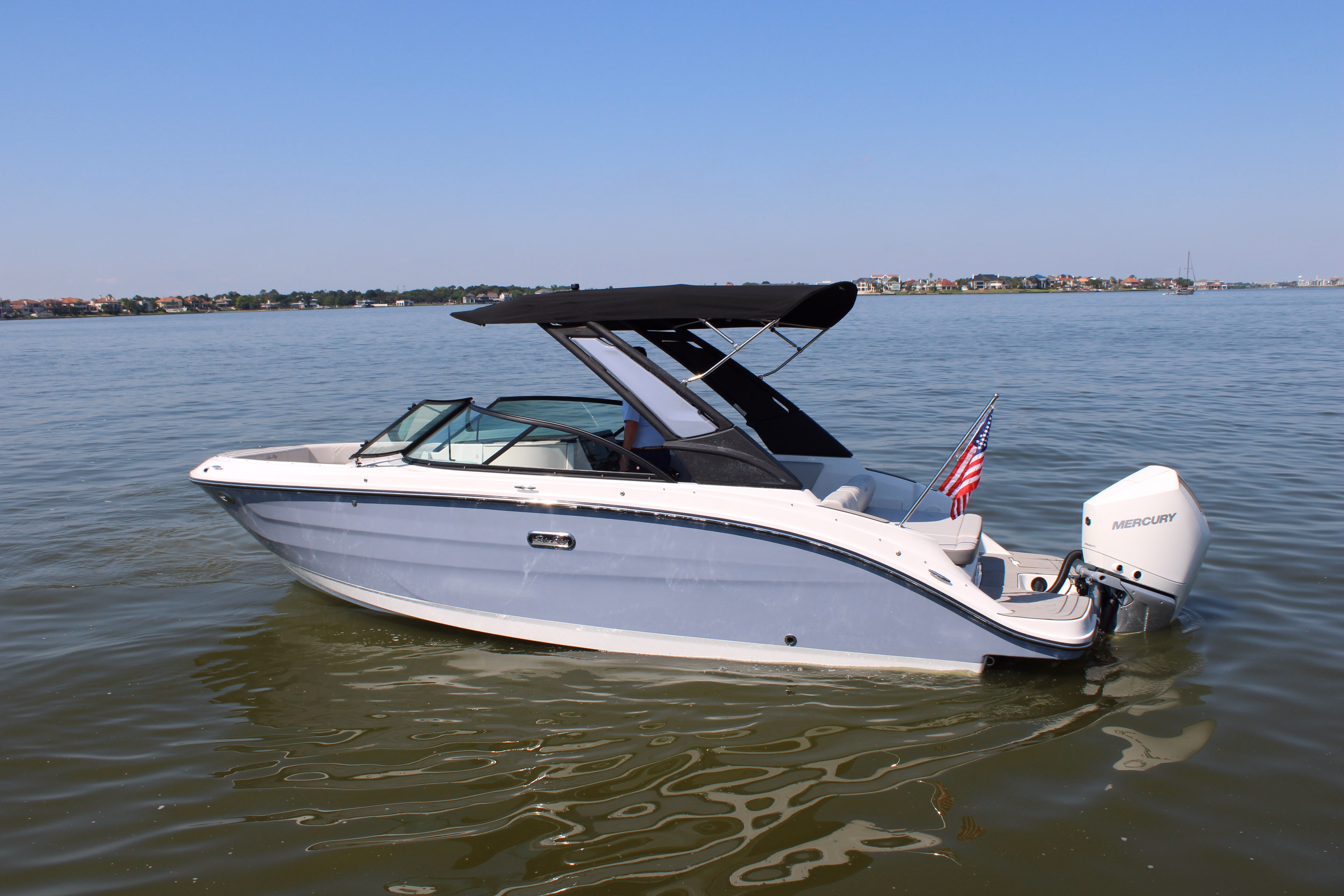 2026 Sea Ray SDX 230 Outboard