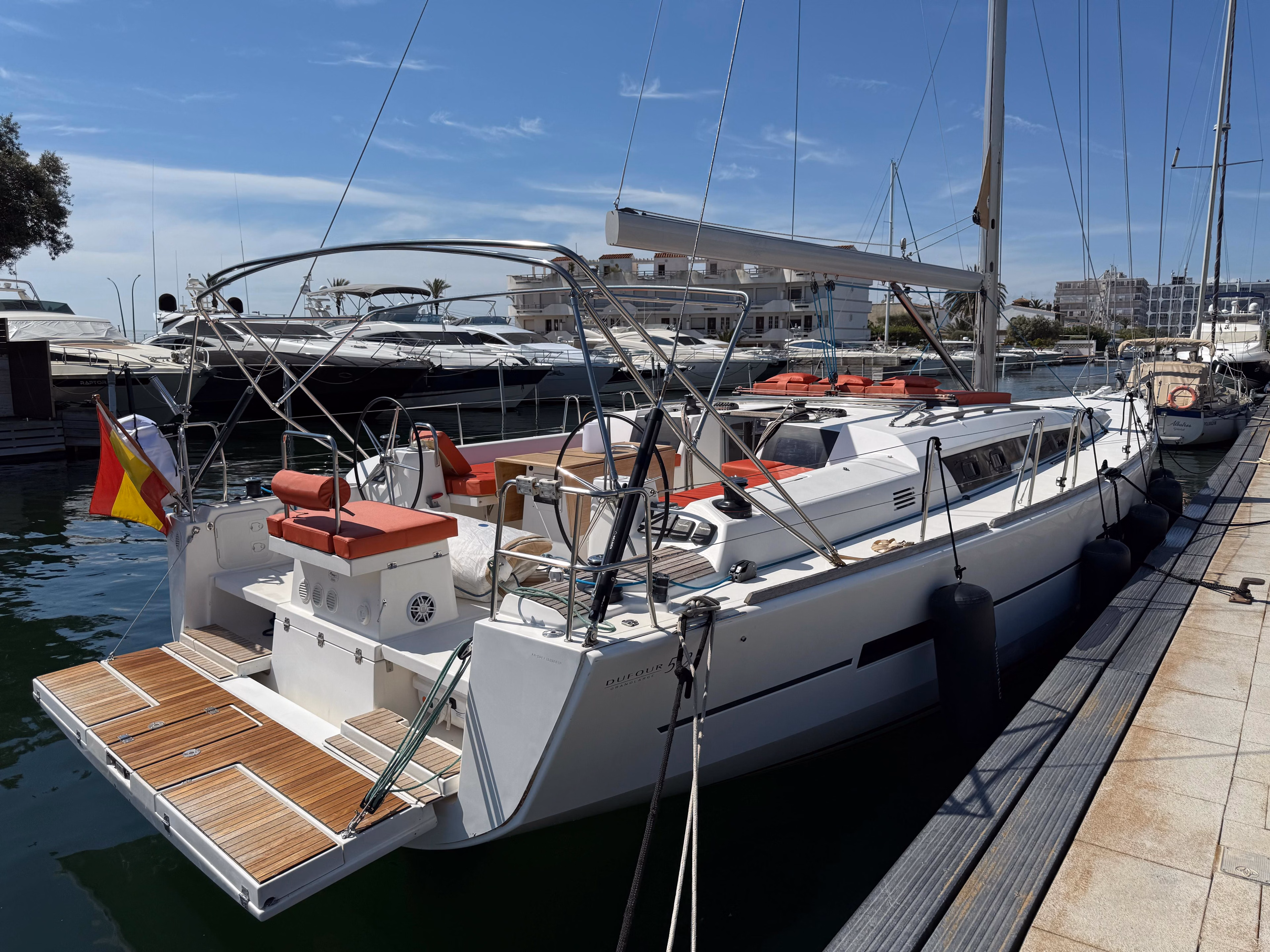 2016 Dufour 512 Grand Large 