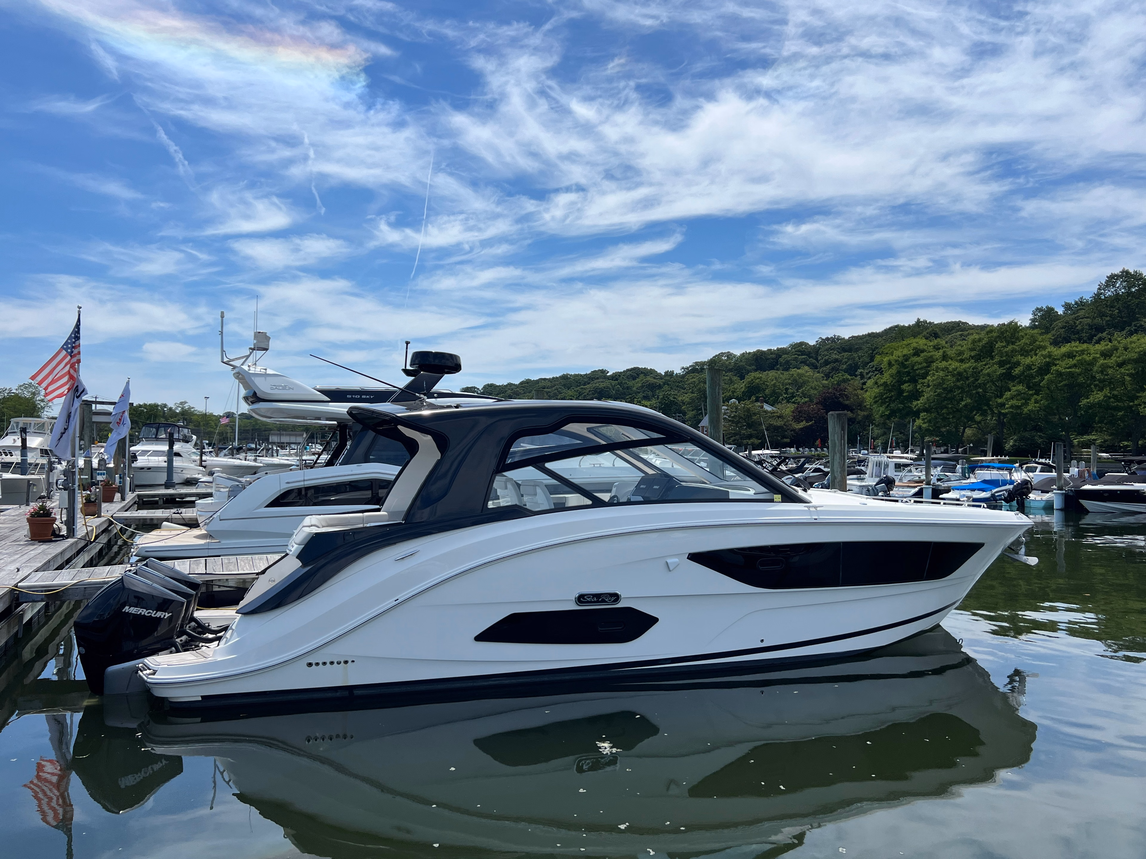 2023 Sea Ray Sundancer 370 Outboard 