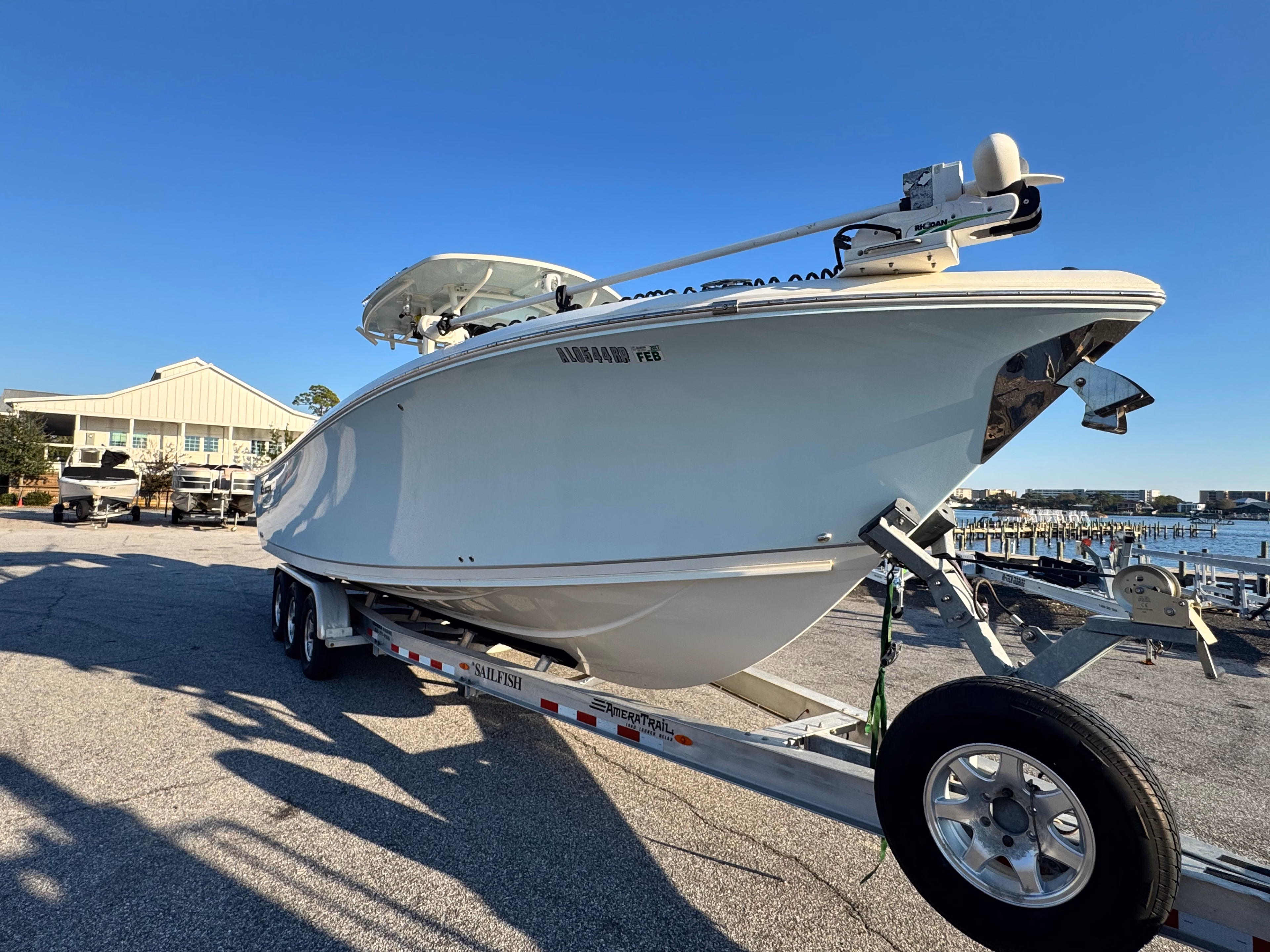 2022 Sailfish 320 CC