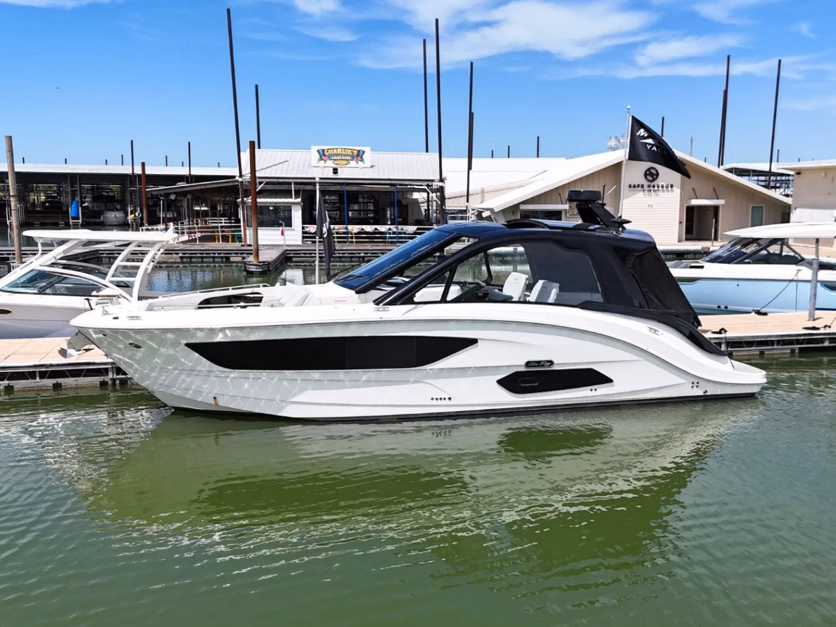 2024 Sea Ray Sundancer 370 