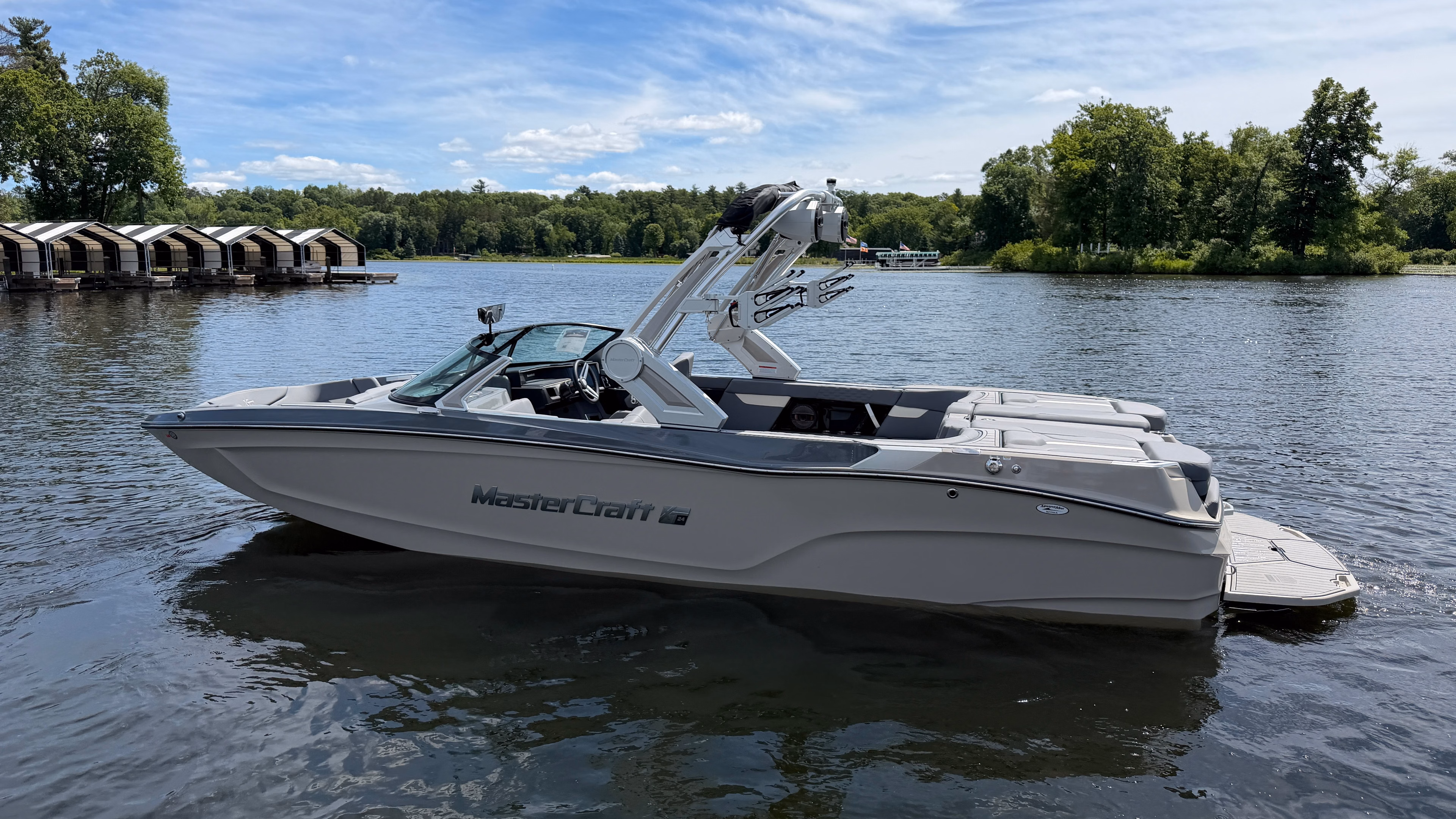2025 MasterCraft XT24 