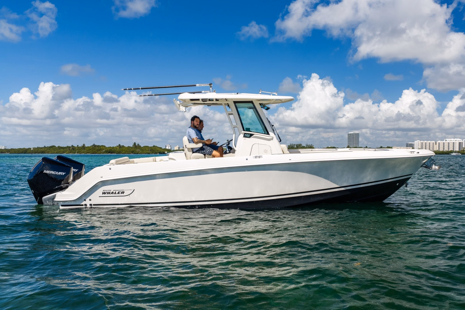2024 Boston Whaler 280 Outrage 