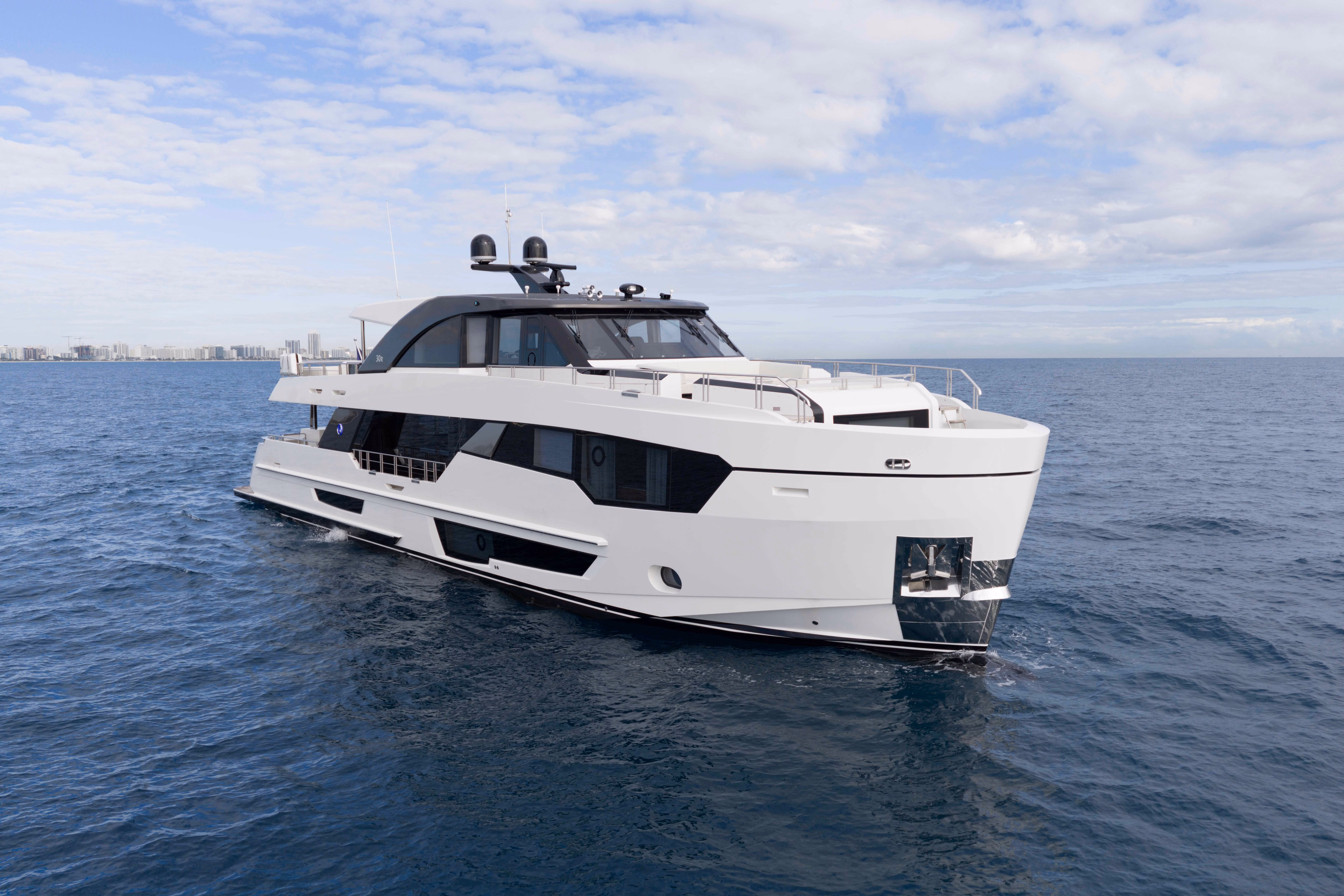 2027 Ocean Alexander 30R