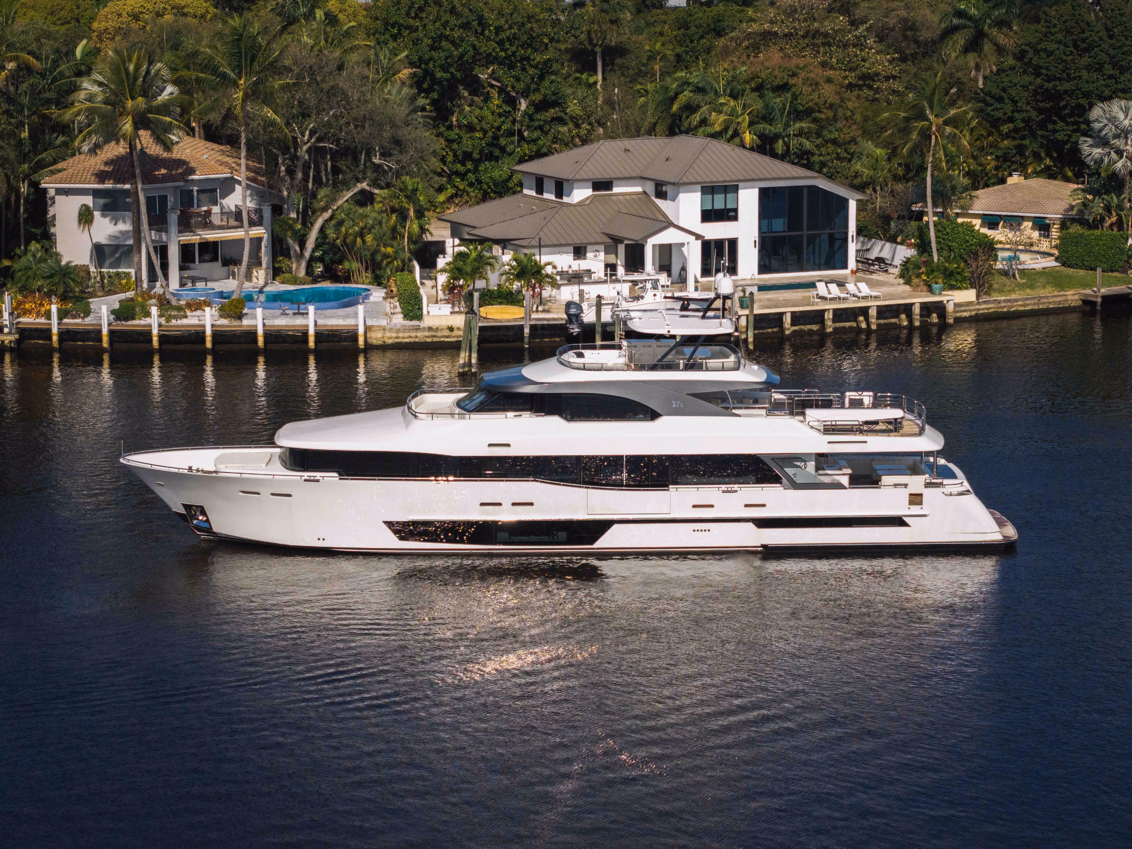 2026 Ocean Alexander 37L